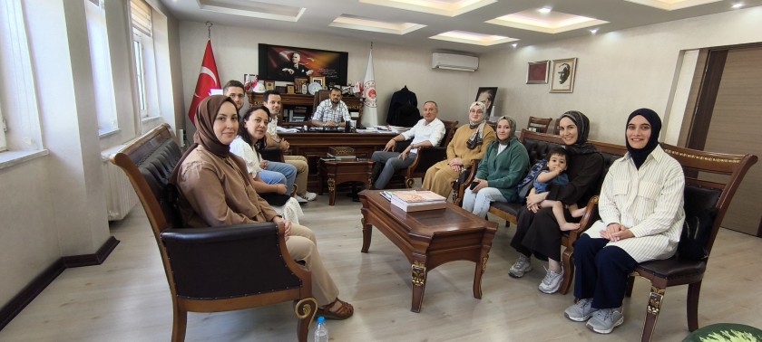 İl Müdürlüğümüzde Çevre Mühendisi olarak görev yapan ve Sarp Sınır Kapısında Atık İthalatı Uygunluk Denetiminde Görevli personellerimiz ile Toplantı Gerçekleştirildi