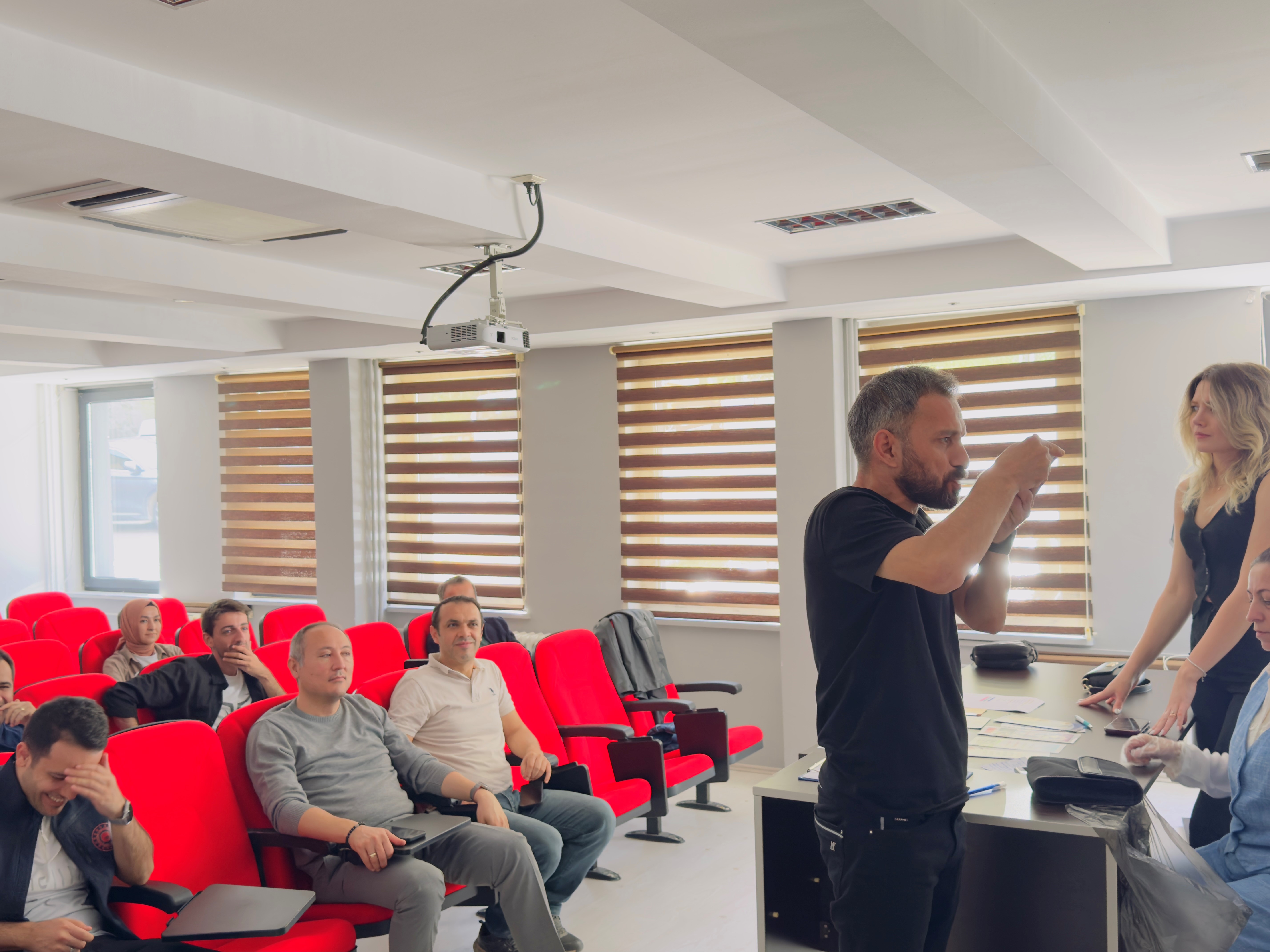 Tütün Kontrol Çalışmalarının Bilinirliğinin Arttırılması ve Sigaranın Zararları Eğitimi