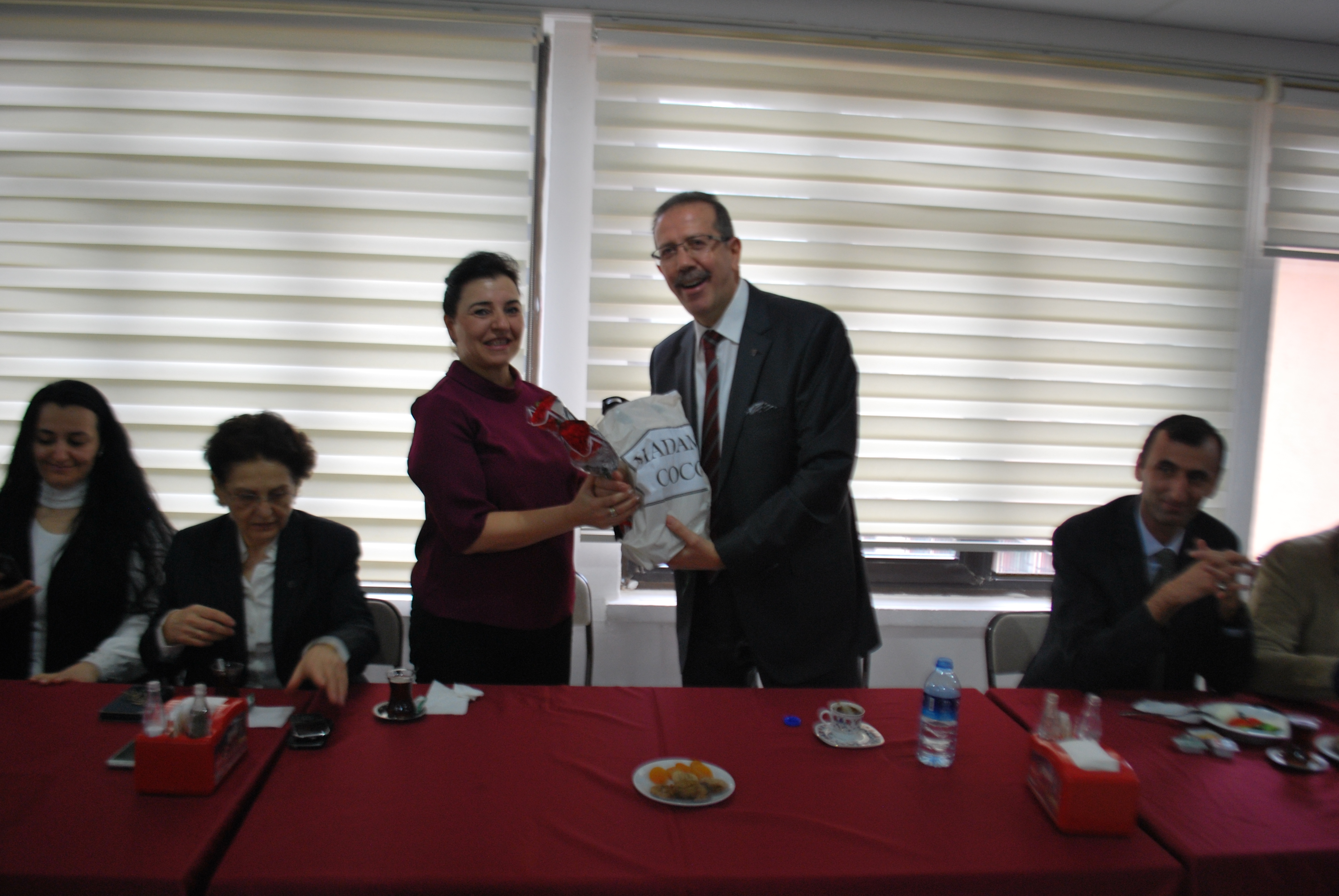 DÜNYA EMEKÇİ KADINLAR GÜNÜ KUTLANDI