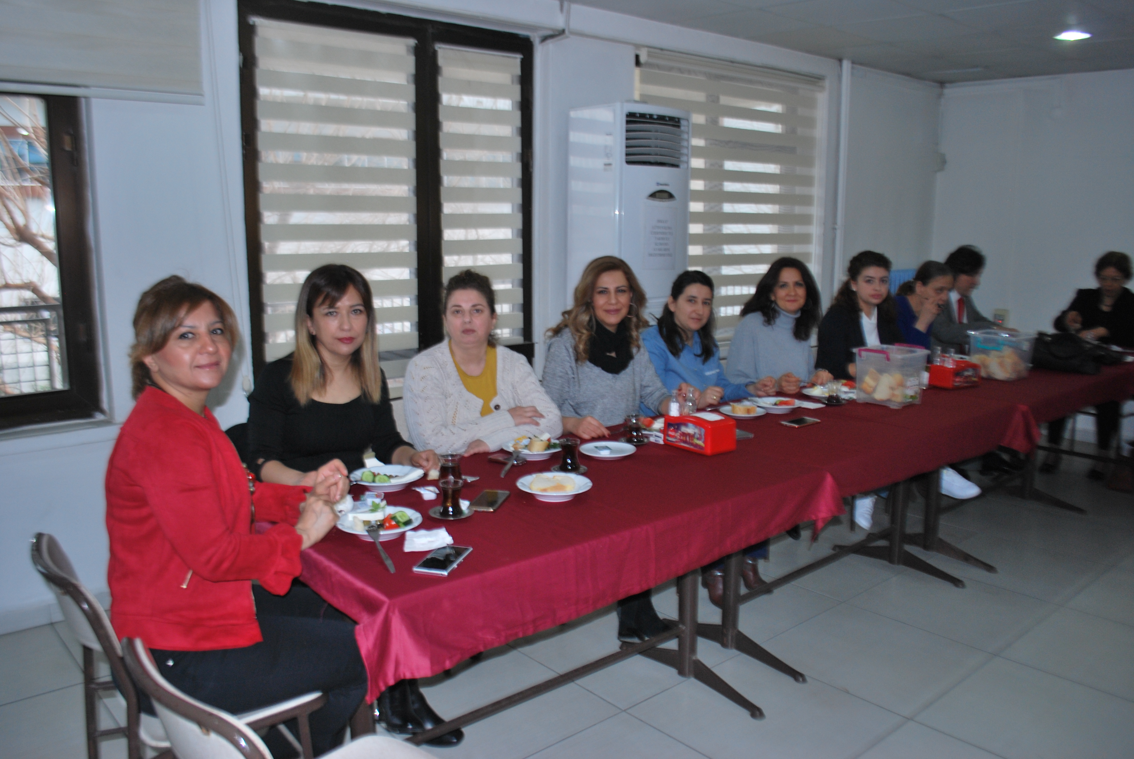 DÜNYA KADINLAR GÜNÜ KUTLANDI