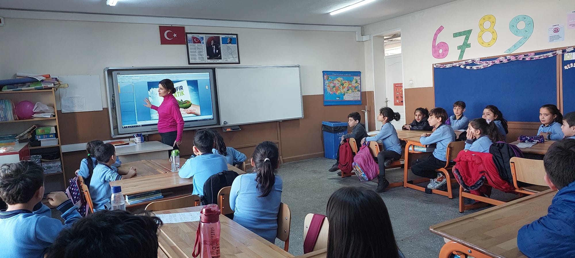 İlimiz Efeler ilçesi Kardeşköy İlkokulu'nda, öğrenci ve öğretmenlere yönelik Sıfır Atık konulu eğitim…