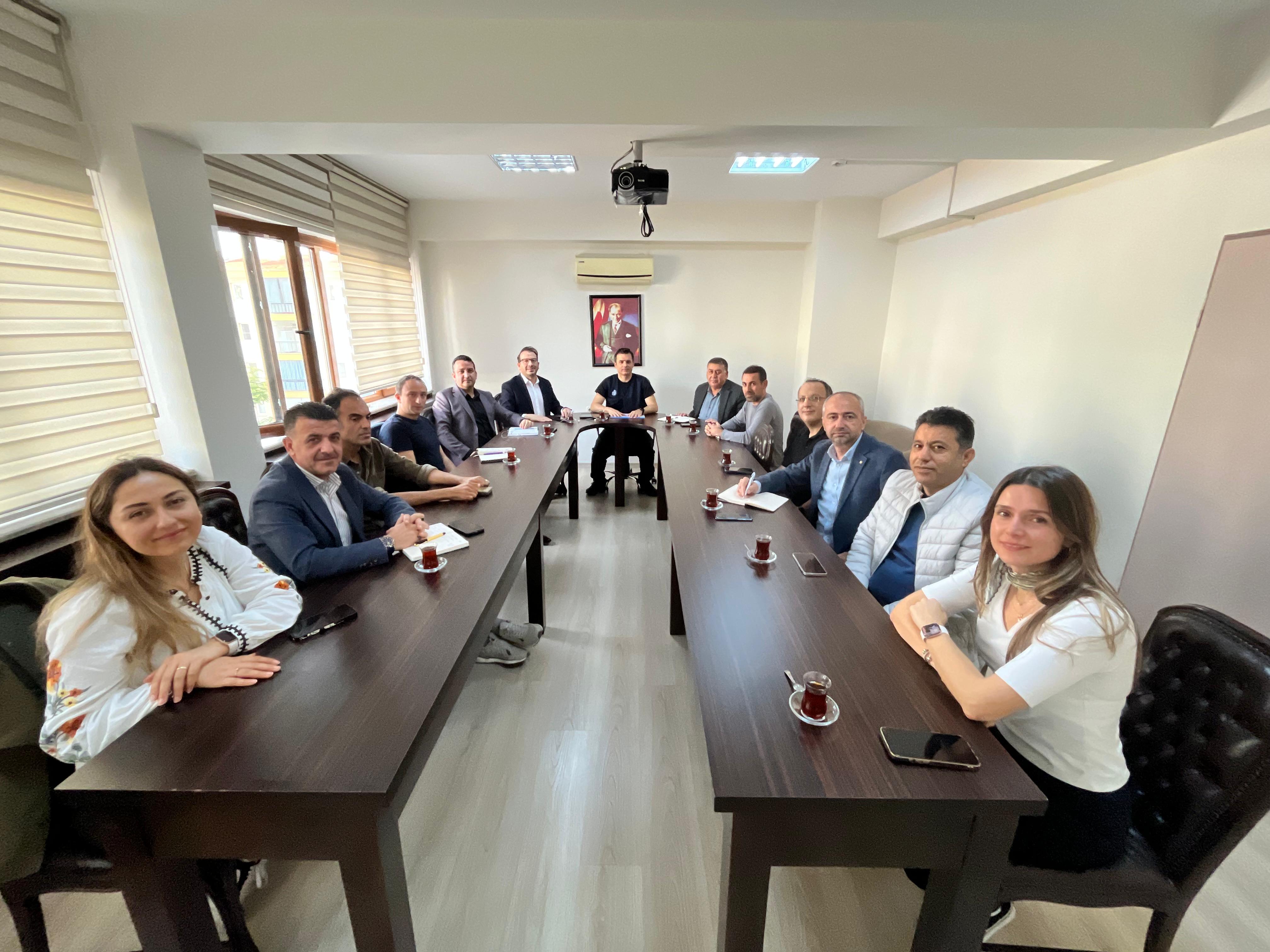 İlimizdeki Kentsel Dönüşüm İş ve İşlemleri hakkında istişare toplantısı gerçekleştirildi.