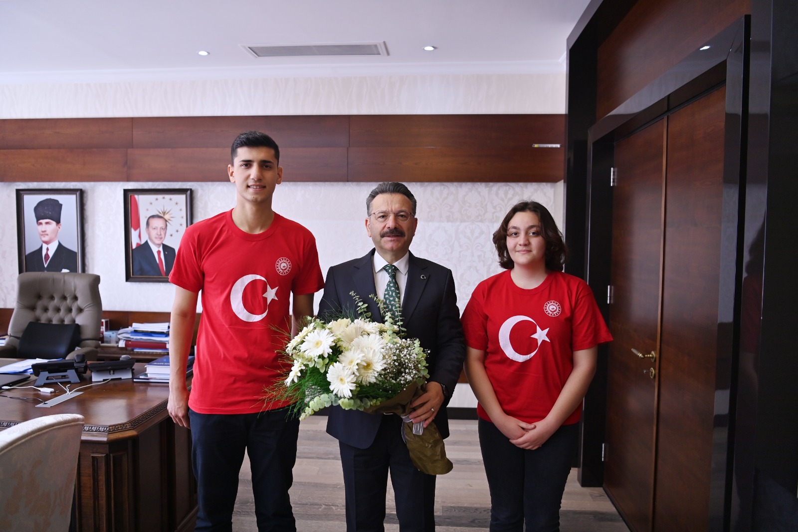 Makam Ziyareti ve Ödül Töreni