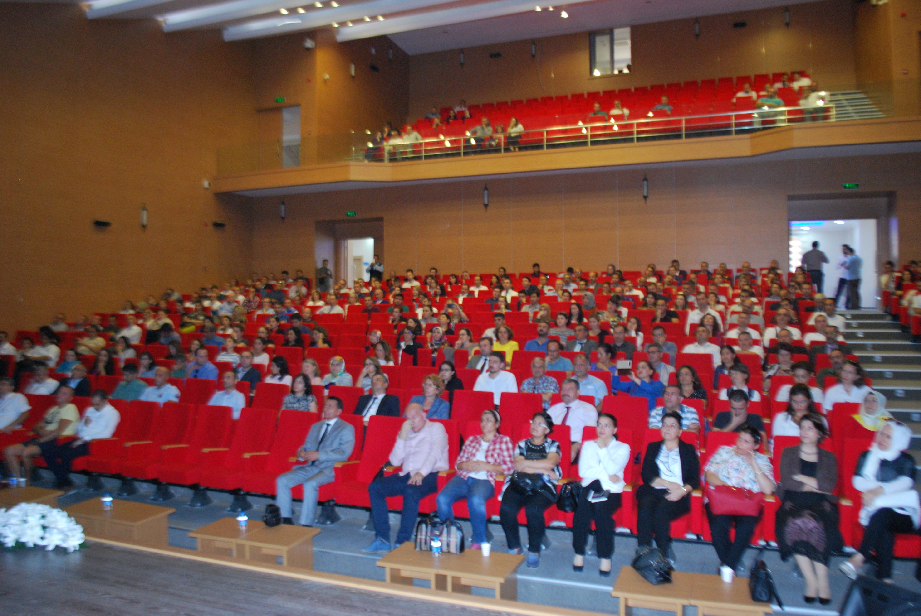 Sıfır atık geleceğe değer kattık projesi ilimizde hızla devam etmekte olup, projede görevli odak noktaları ile istişare toplantısı gerçekleştirildi.