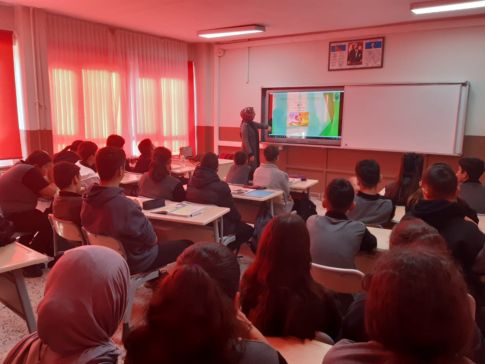 Akçamescit Ortaokulu Öğrencilerine 