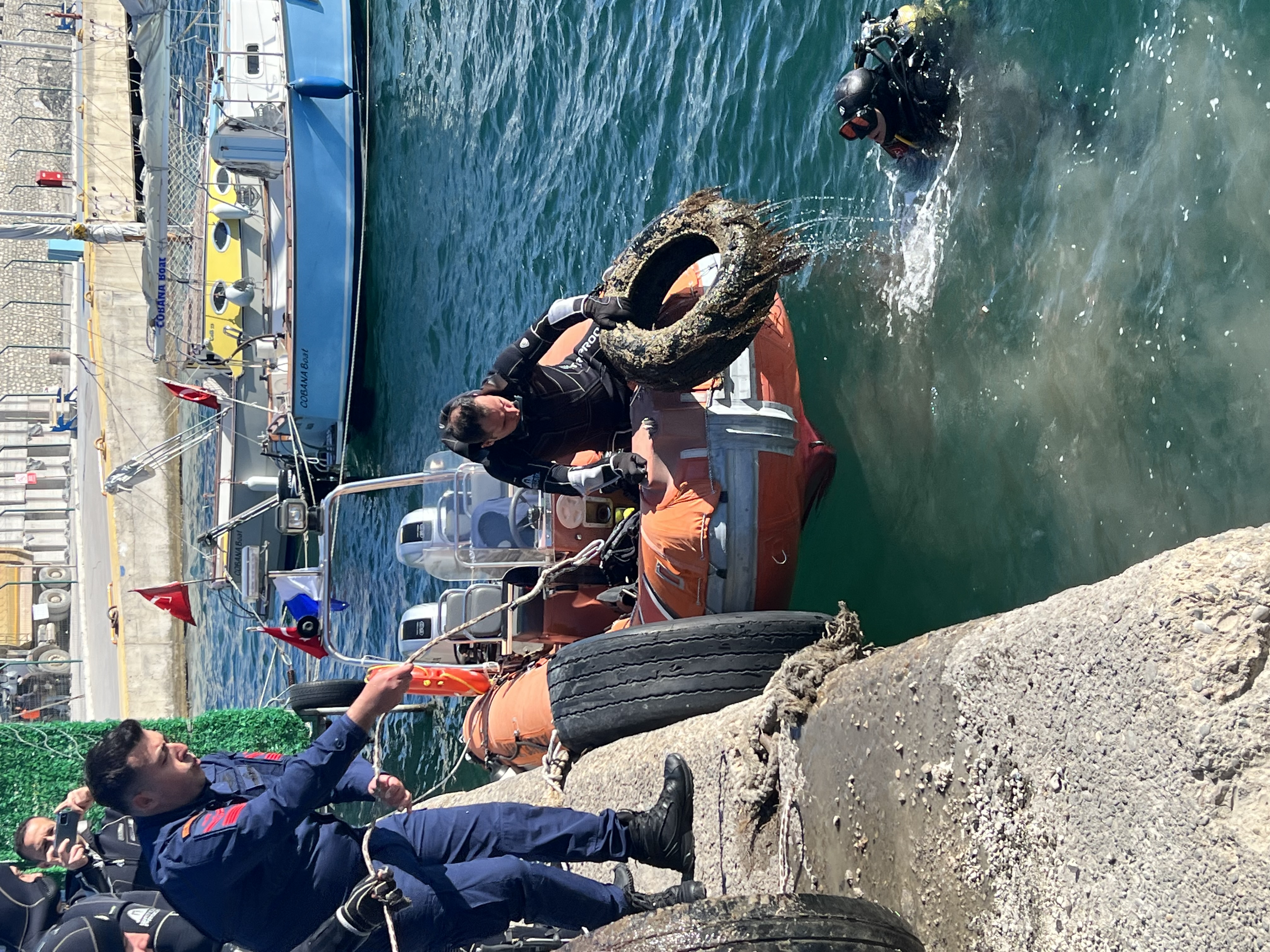 Amasra Büyük Liman Mevkiinde Deniz Dibi Temizliği Etkinliği Düzenlendi