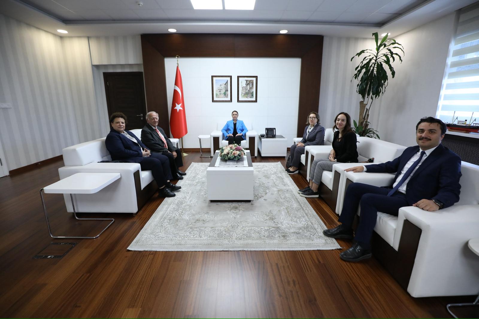 Bakanlığımız Mekansal Planlama Genel Müdür Yardımcımız, İl Müdürümüz ve İlgili Kurum ve Kuruluşlardan Yetkililer Sayın Valimiz Nurtaç ARSLAN'a Ziyarette Bulunmuşlardır.