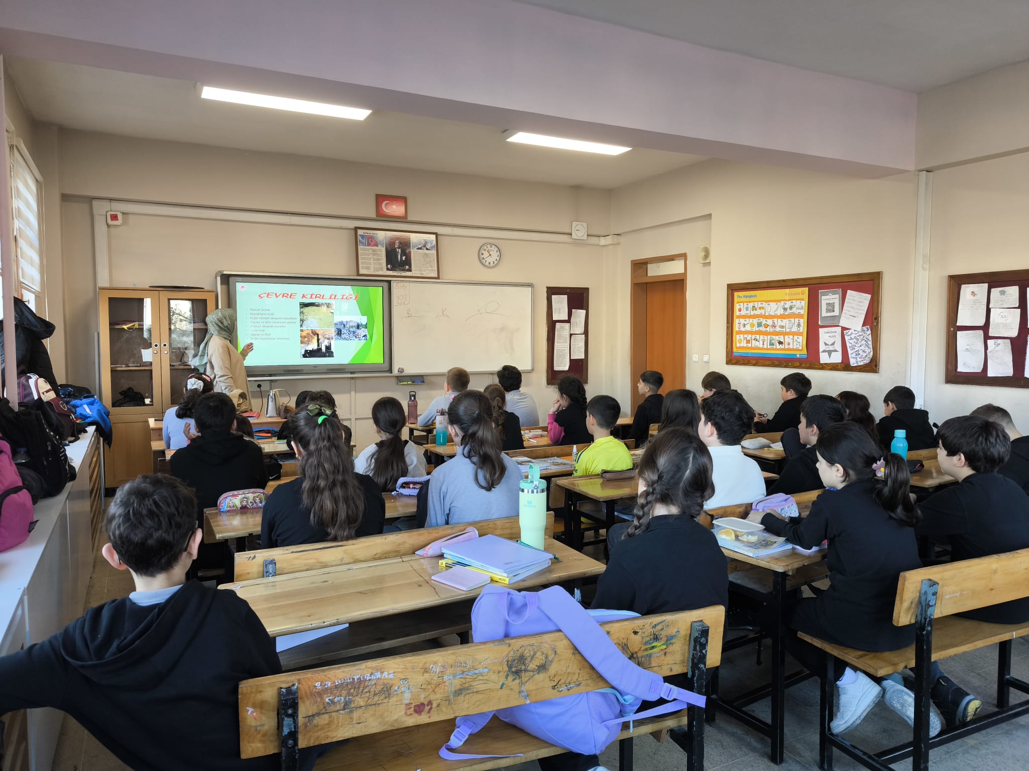 Cumhuriyet Ortaokulu Öğrencilerine 