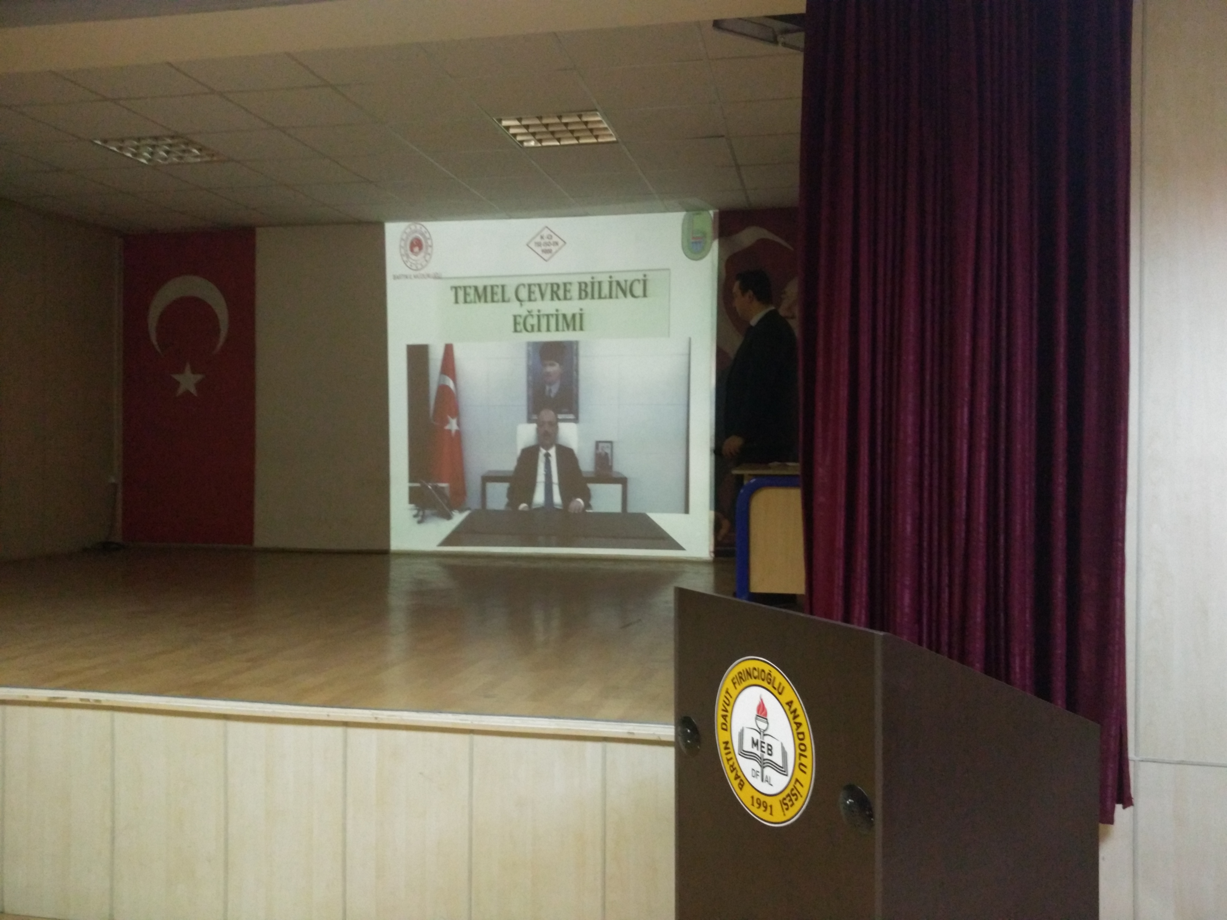 Davut Fırıncıoğlu Anadolu Lisesi'nde Sıfır Atık Konulu Eğitim Verildi