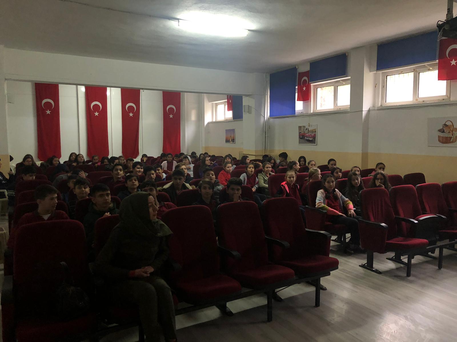 Gürgenpınarı Ortaokulu'nda Sıfır Atık Konulu Eğitim Verildi