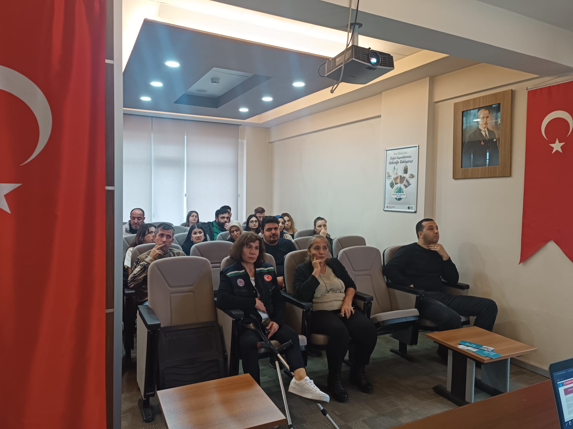 İl Müdürlüğü Personelimize ''Koruyucu Aile Modelinin Tanıtılması ve Yaygınlaştırılması'' Kapsamında Eğitim Verilmiştir.