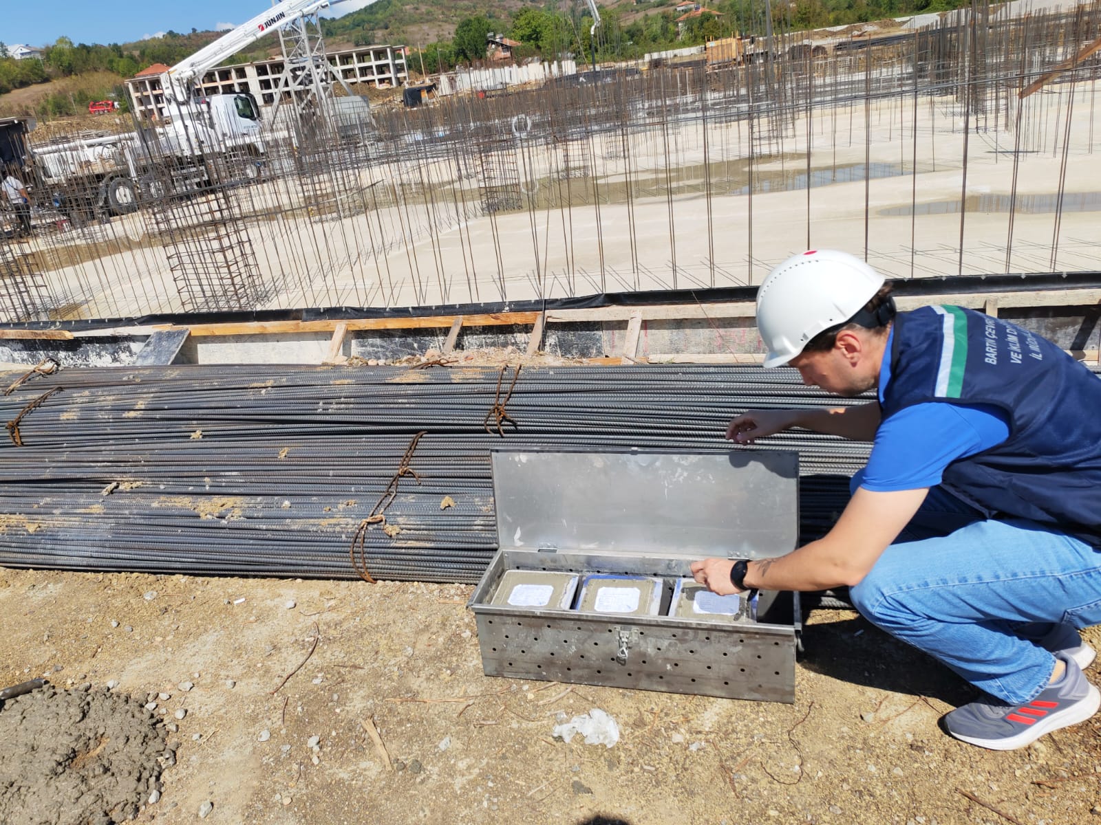 İl Müdürlüğümüz Personelleri Tarafından Piyasa ve Gözetim Denetimlerimiz Devam Etmektedir.