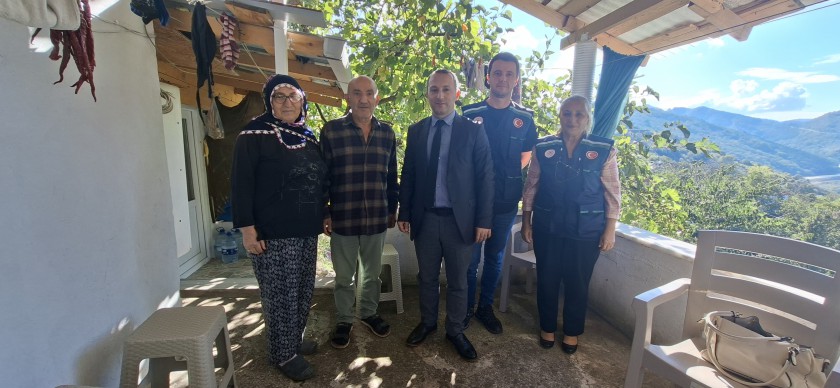 İl Müdürlüğümüz Personelleri Tarafından Türkiye Taşkömürü İşletmesi Amasra Müessesinde Meydana Gelen Vahim Kazada Hayatlarını Kaybeden Ailelere Ziyarette Bulunulmuştur.