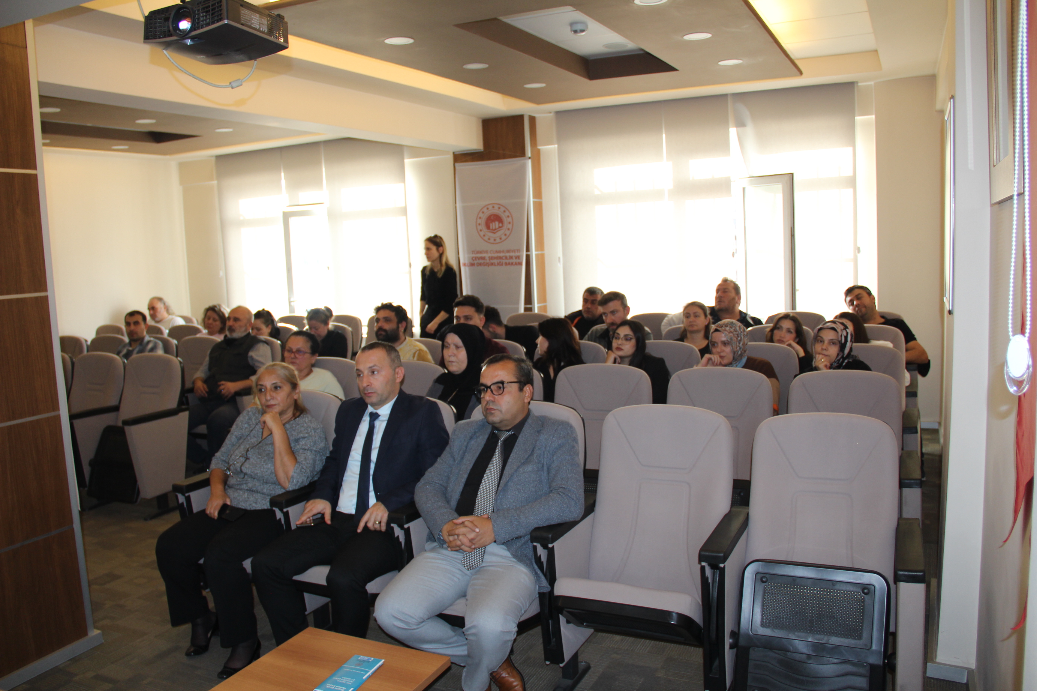 İl Müdürlüğümüz Personellerine Kadına Yönelik Şiddetin Önlenmesi Farkındalık Semineri Verilmiştir.