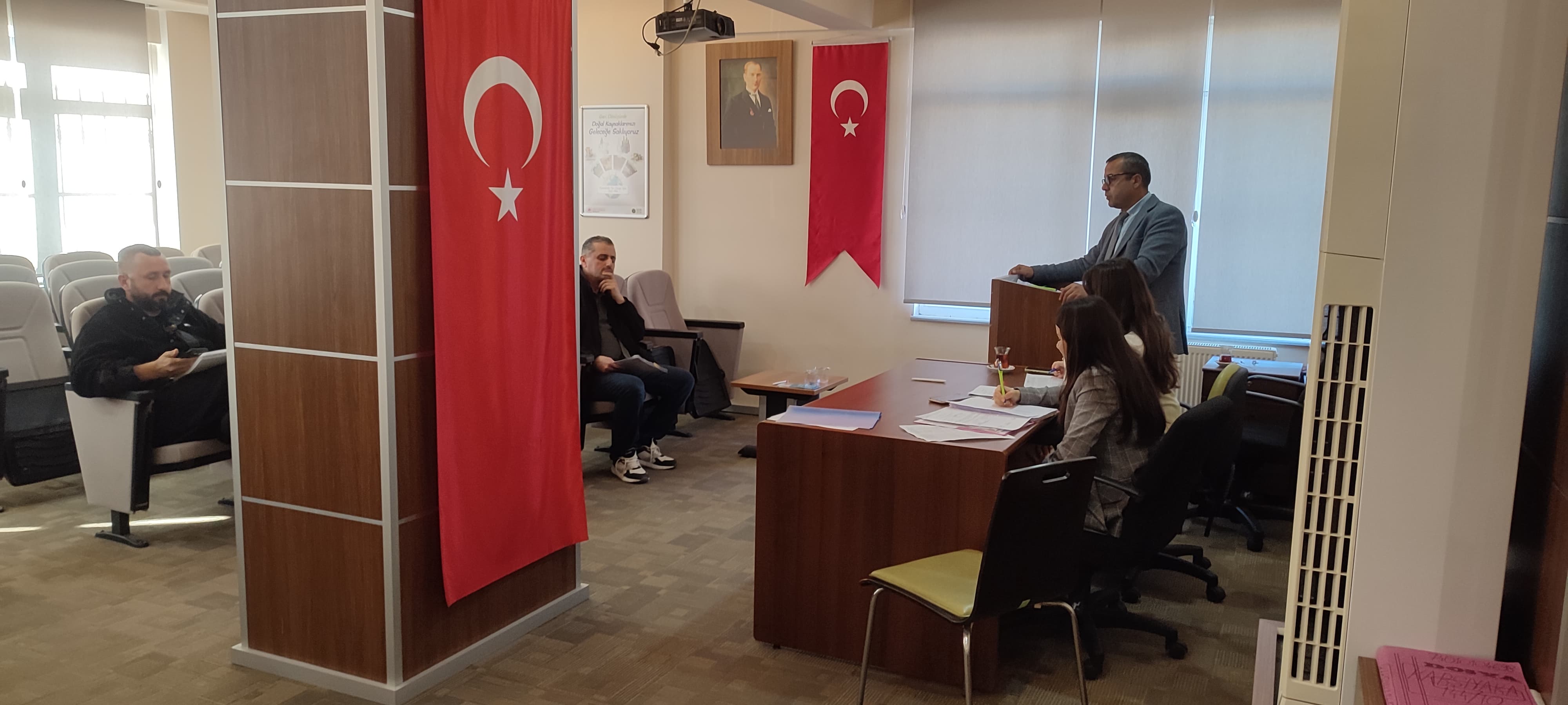 Kamu Konutları ve Hazine Ait Taşınmazlarının Satış ve Kiralama İhaleleri İl Müdürlüğümüzde Gerçekleştirildi.