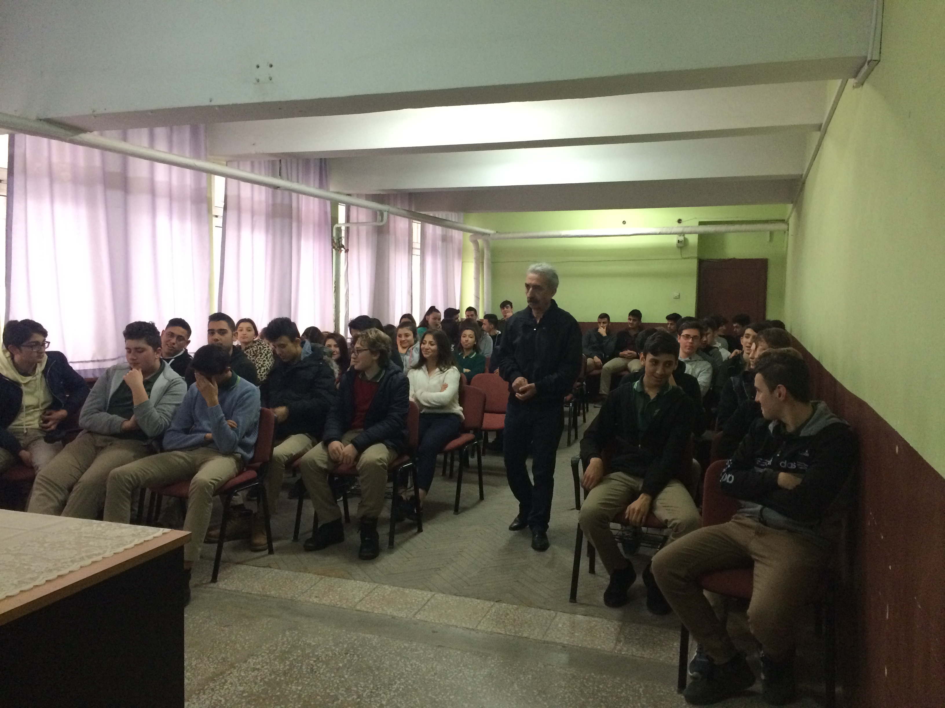 Mehmet Akif Ersoy Mesleki ve Teknik Anadolu Lisesi'nde Sıfır Atık Konulu Eğitim Verildi