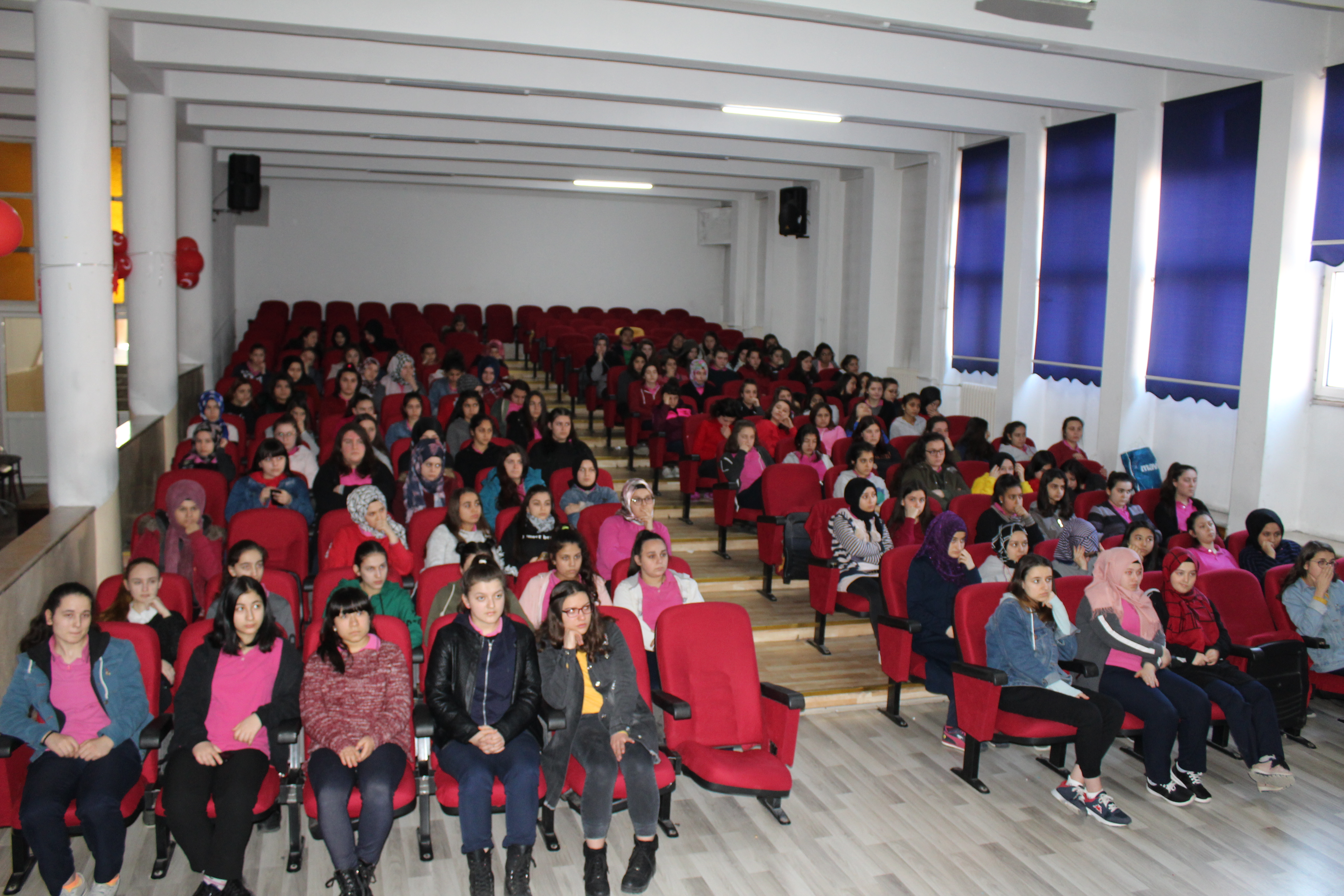 Şerife Bacı Mesleki ve Teknik Anadolu Lisesi'nde Sıfır Atık Konulu Eğitim Verildi