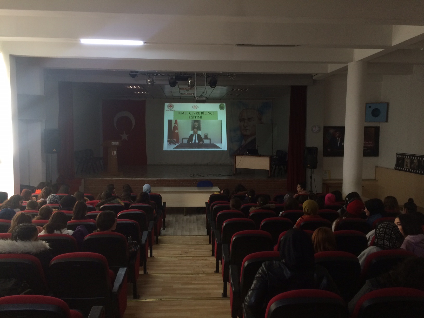 Şerife Bacı Mesleki ve Teknik Anadolu Lisesi'nde Sıfır Atık Konulu Eğitim Verildi