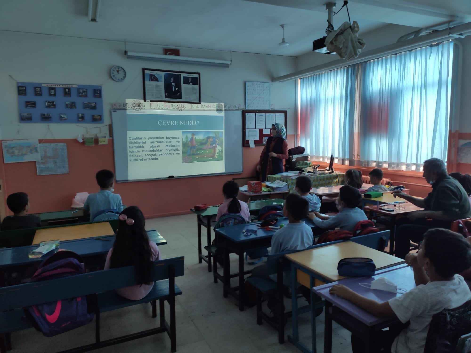 Şiremir Çavuş İlkokulu'nda Sıfır Atık Konulu Eğitim Verildi