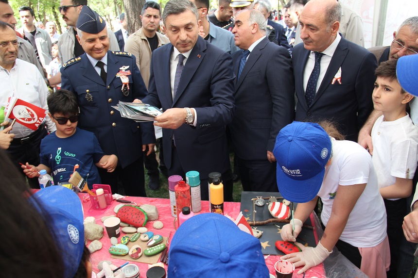 23 Nisan Ulusal Egemenlik ve Çocuk Bayramı’nda  “Çevre ve Çocuk Şenliği” coşkusu