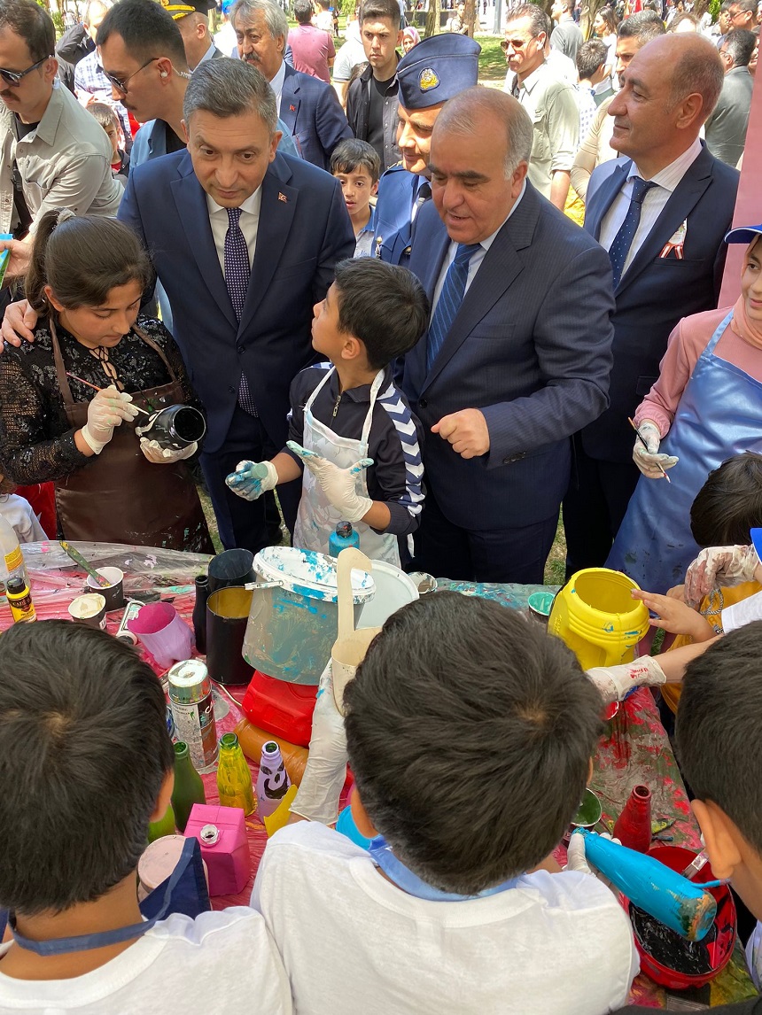 23 Nisan Ulusal Egemenlik ve Çocuk Bayramı’nda  “Çevre ve Çocuk Şenliği” coşkusu