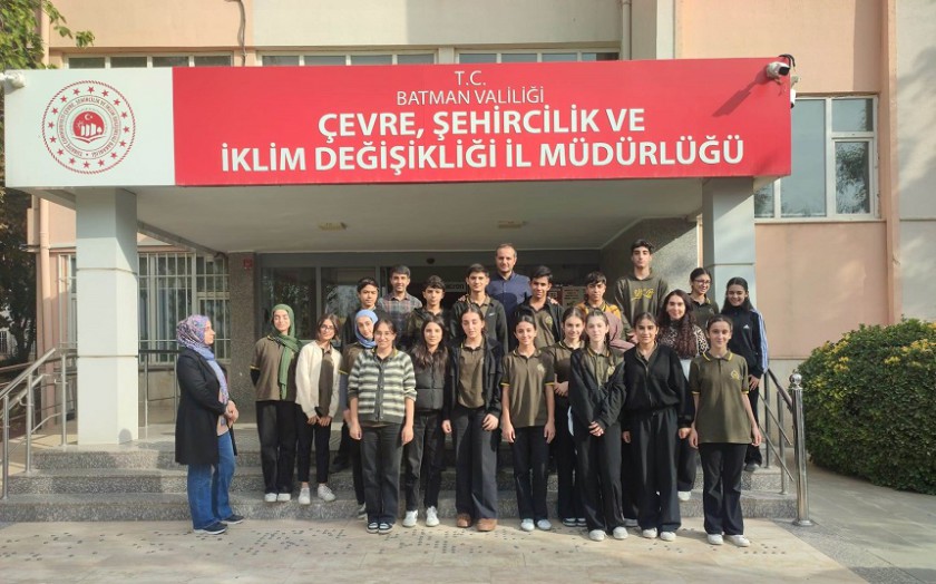 Batman Yahya Kemal Beyatlı Anadolu Lisesi Öğrencileri İl Müdürlüğümüzü Ziyaret Etti
