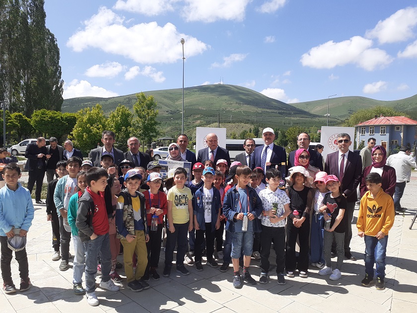 5 Haziran Dünya Çevre Günü ve 5-9 Haziran Türkiye Çevre Haftası kapsamında yapılan kompozisyon, şiir ve resim yarışması