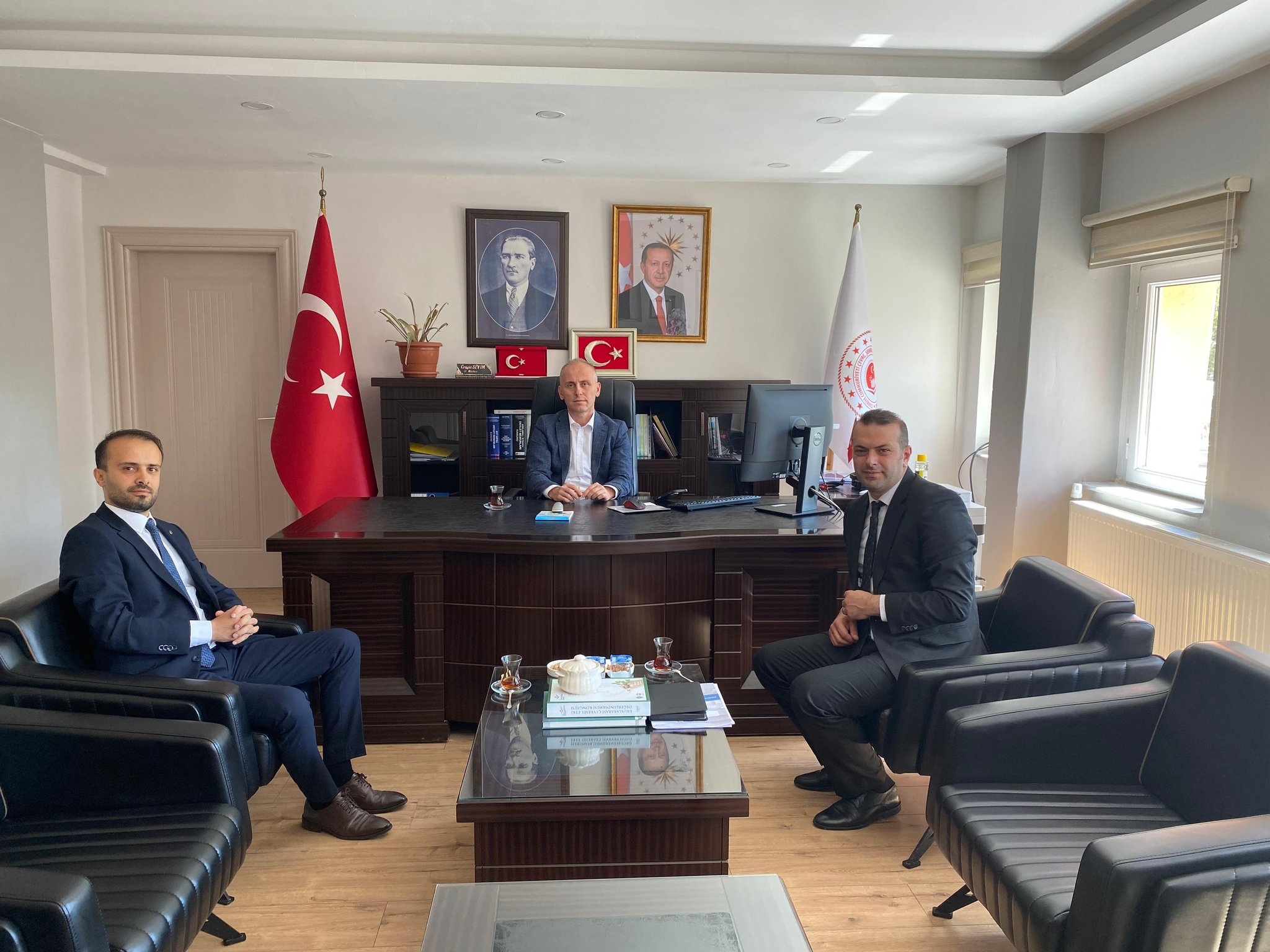 Emlak Katılım Rize Şubesinden İl Müdürümüze Ziyaret