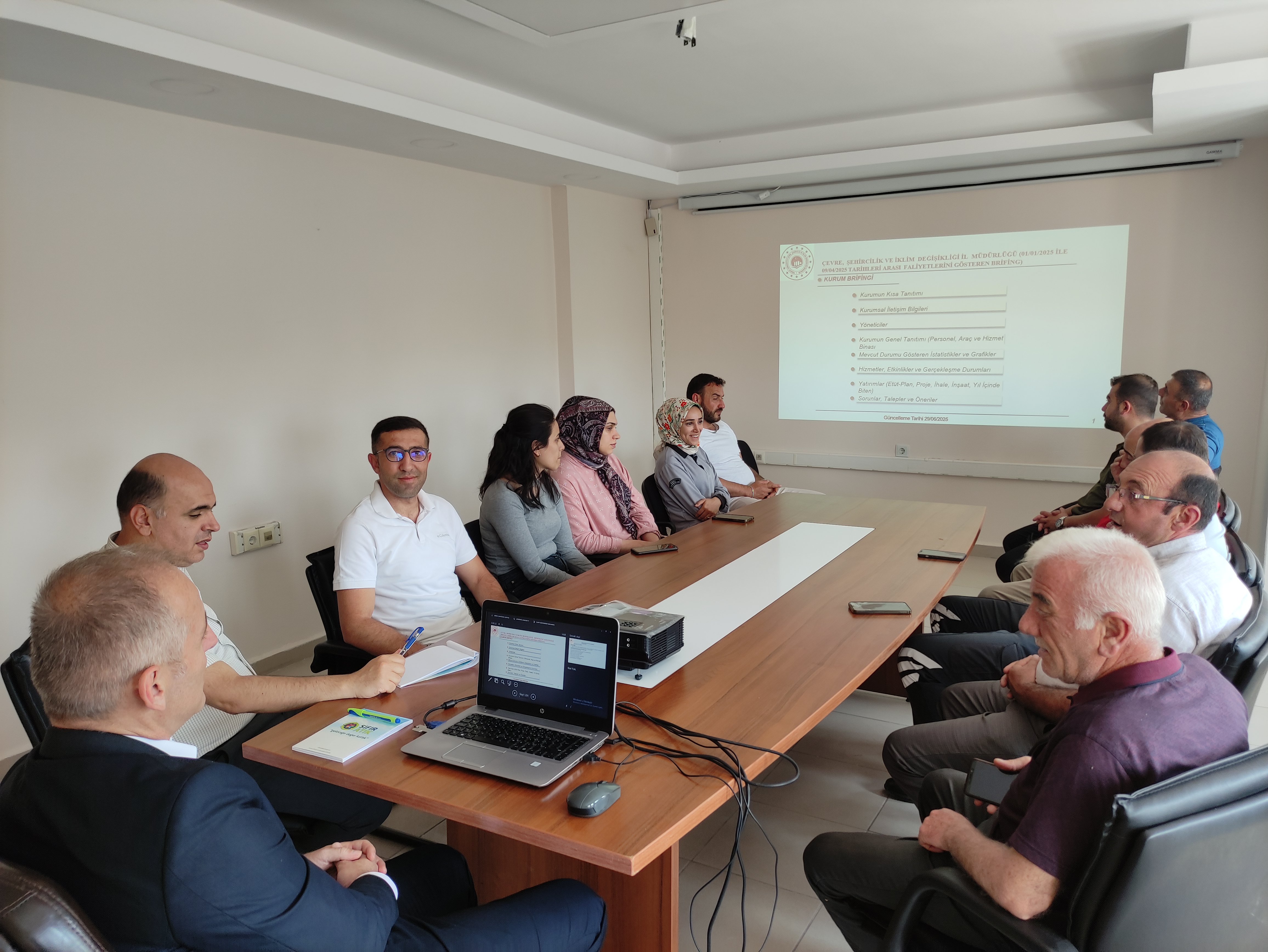 İl Müdürümüzden Şubelerle Bilgi ve Değerlendirme Toplantısı