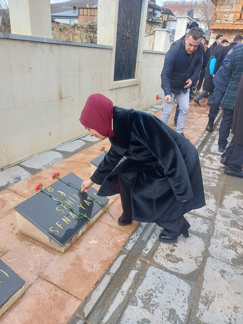 İl Müdürümüzün Şehit Kadınlar İffet Anıtına Ziyaretleri.