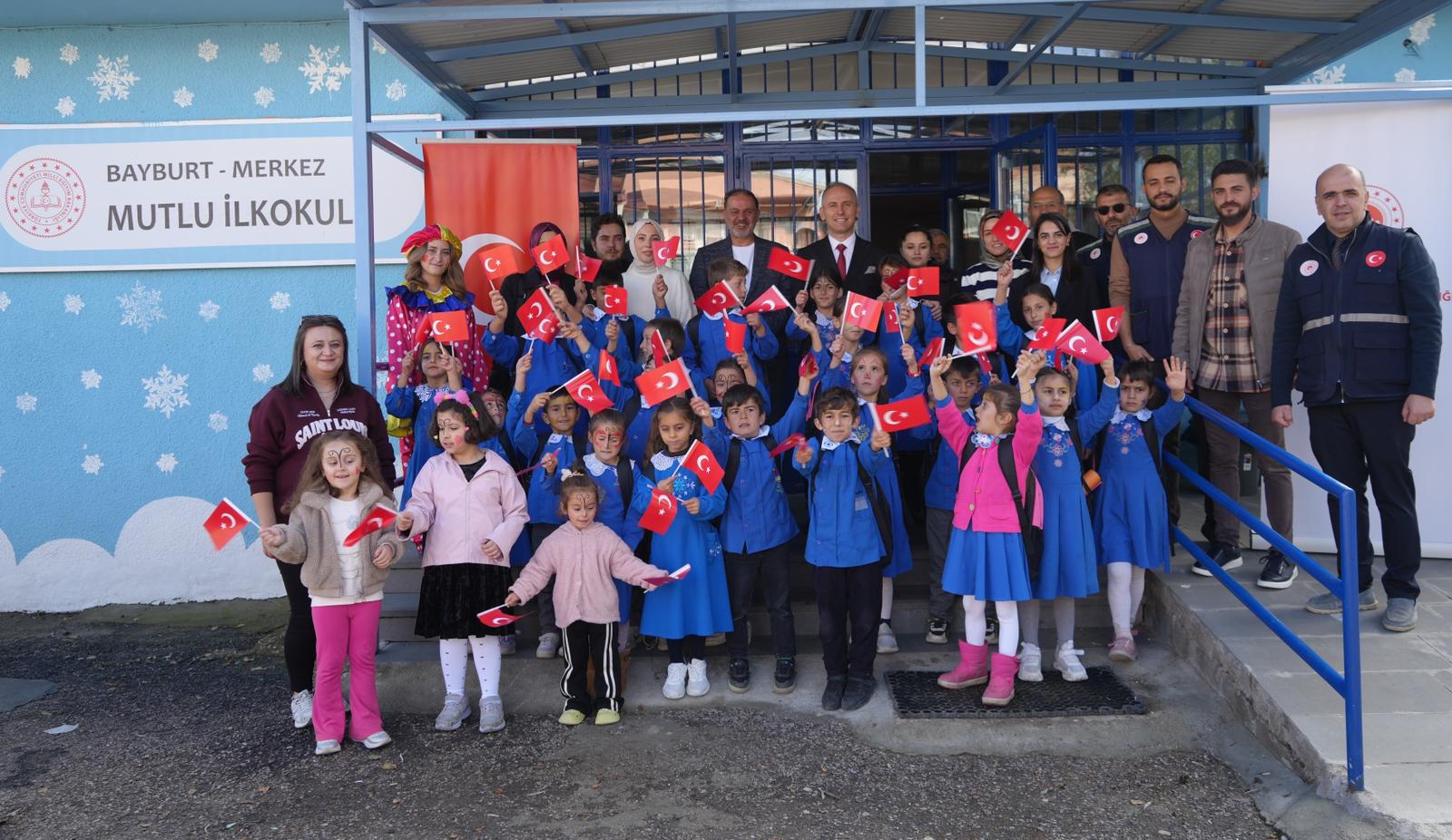 SIFIR ATIK KONULU EĞİTİM FAALİYETLERİMİZ BAŞARIYLA DEVAM ETMEKTEDİR.