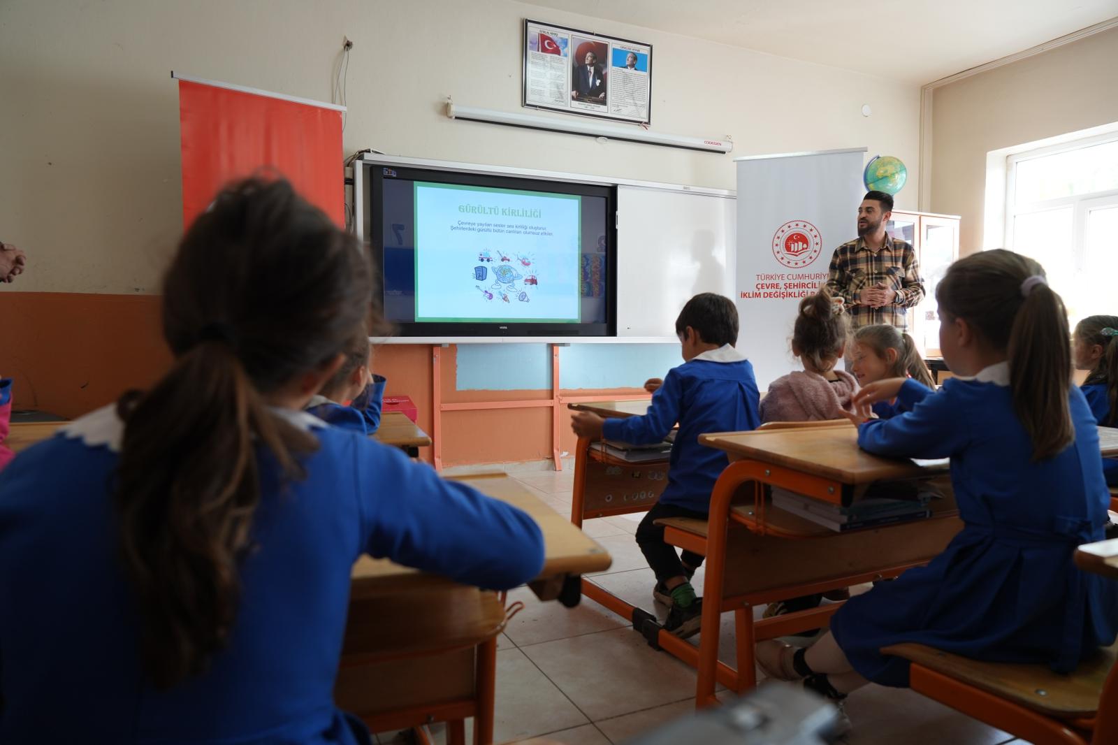 SIFIR ATIK KONULU EĞİTİM FAALİYETLERİMİZ BAŞARIYLA DEVAM ETMEKTEDİR.