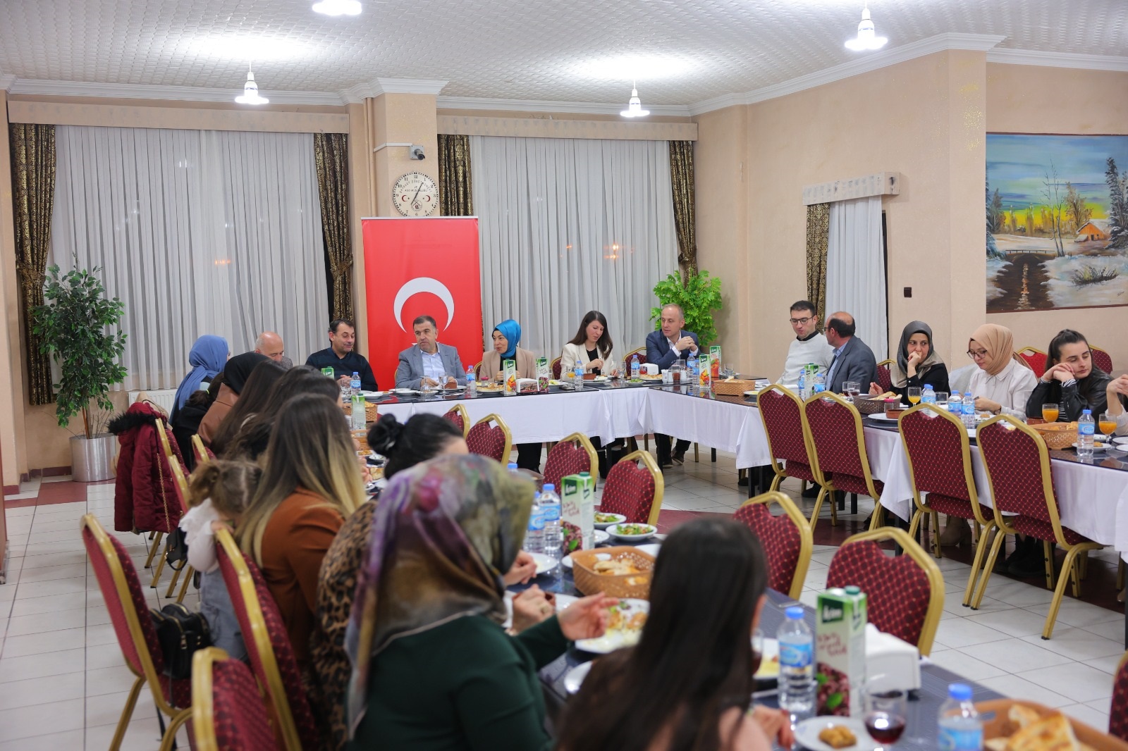 Sn. Bayburt Valimizin teşrifleriyle gerçekleştirilen İftar Yemeği