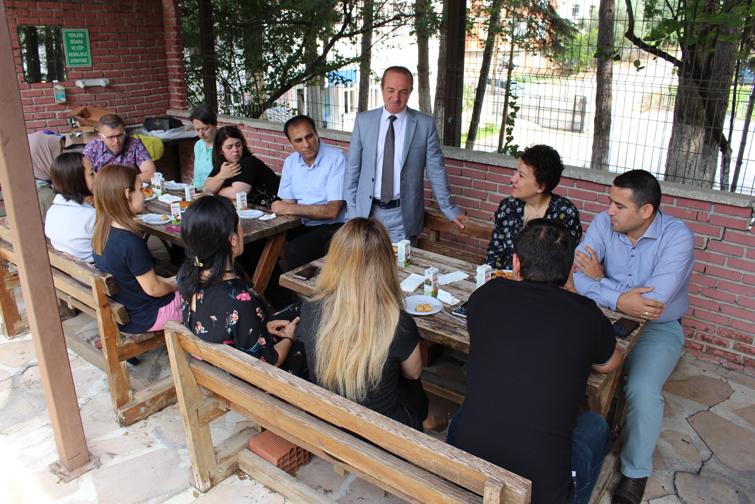 BAYRAMLAŞMA.. Hep bir arada, sevgi dolu ve huzurlu nice bayramlar geçirmek dileğiyle,