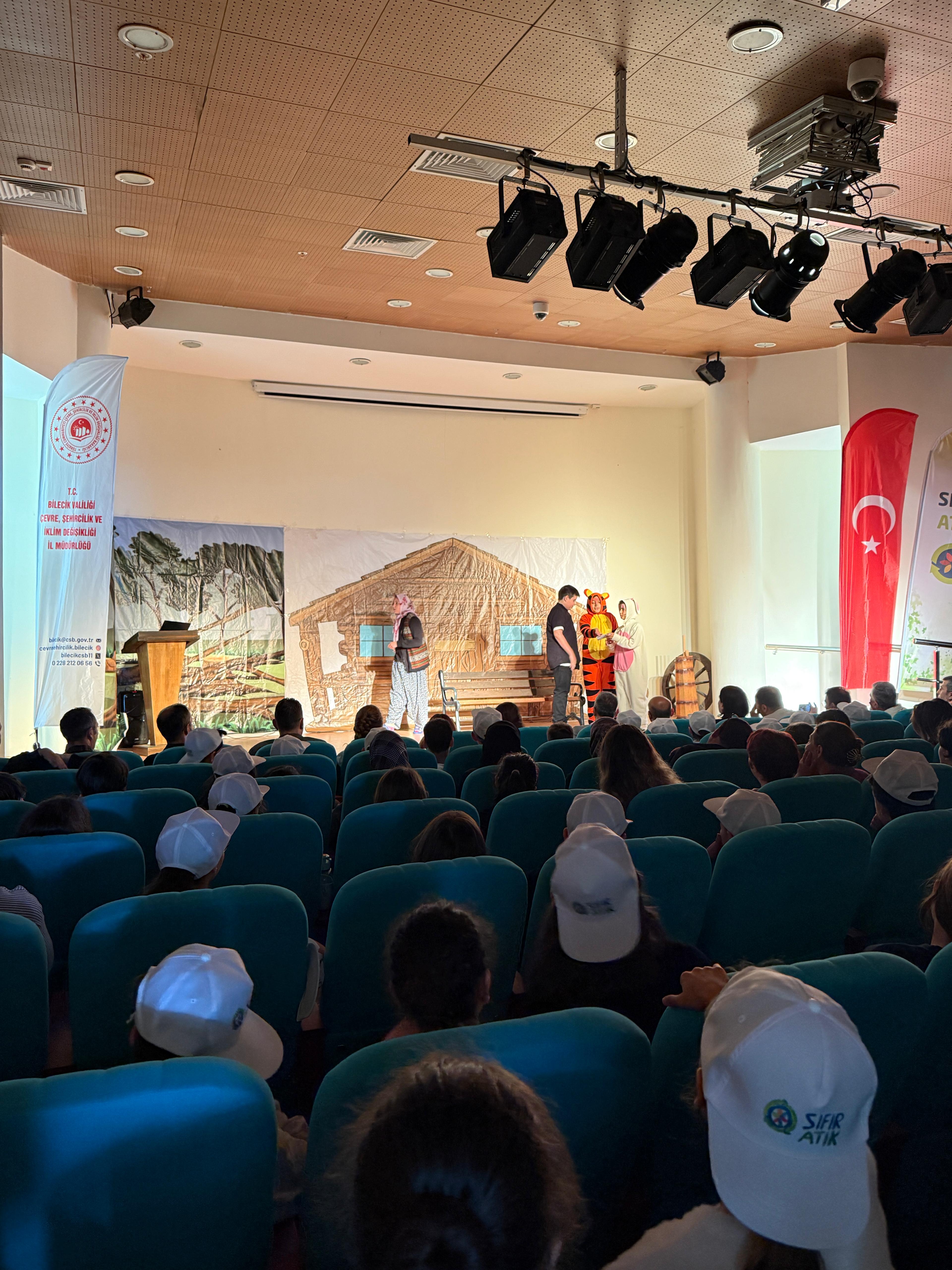 5 Haziran Dünya Çevre Günü Etkinlikleri Gölpark'ta geniş bir katılımla gerçekleştirildi.