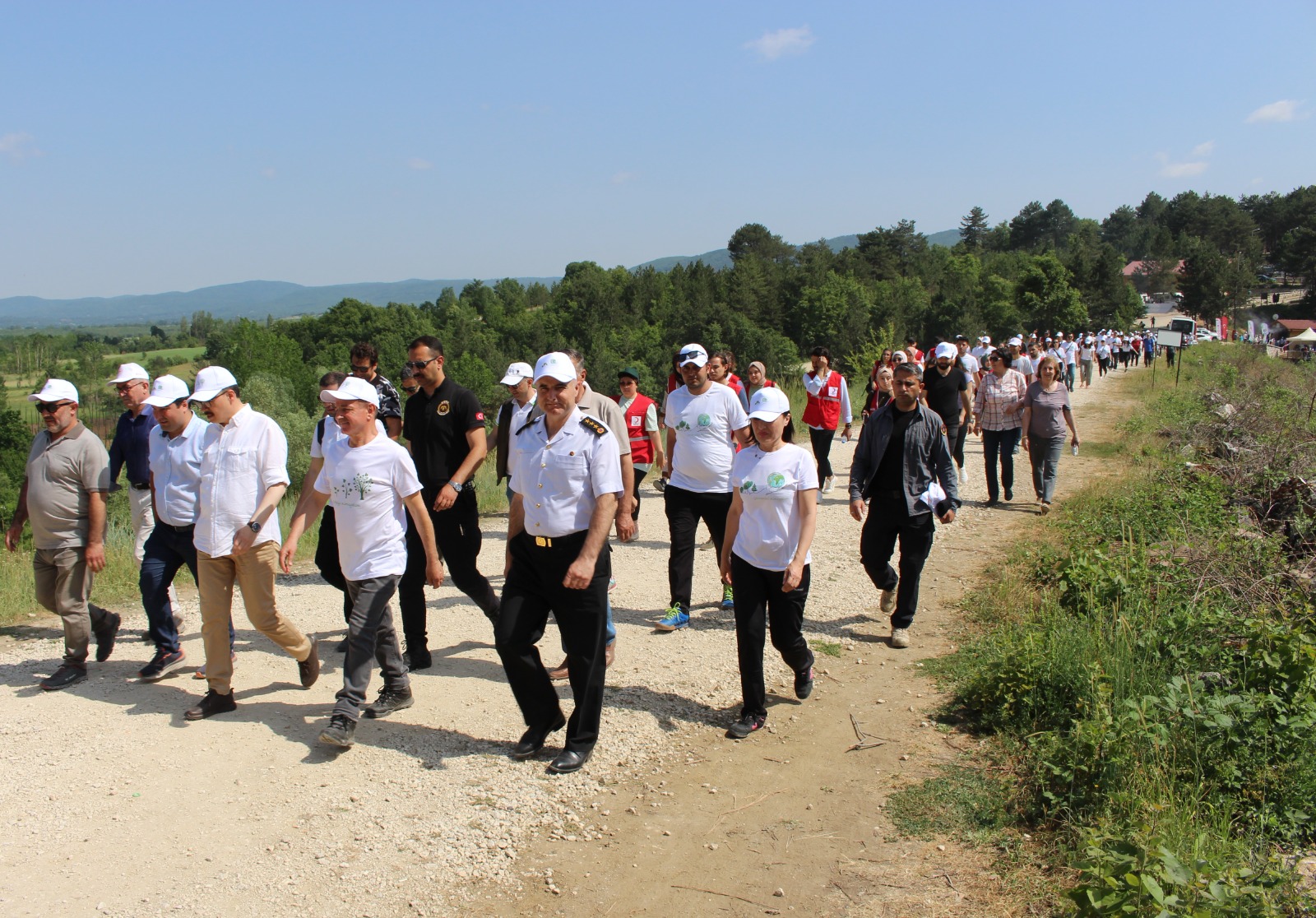 81 İLDE 81 MİLYON ADIM ÇEVRE YÜRÜYÜŞÜ  Temiz bir çevre için yürüyoruz.