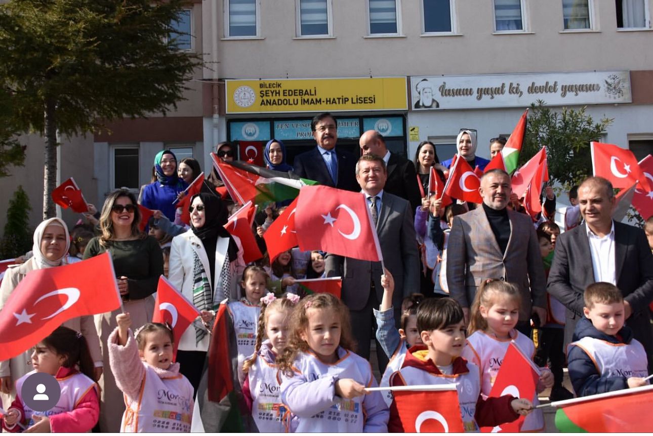 Bilecik Şeyh Edebali Anadolu İmam Hatip Lisesi tarafından düzenlenen Gazze'ye Destek Kermesine İl Müdürümüz Sayın Engin ÖZTÜRK katılım sağladı.