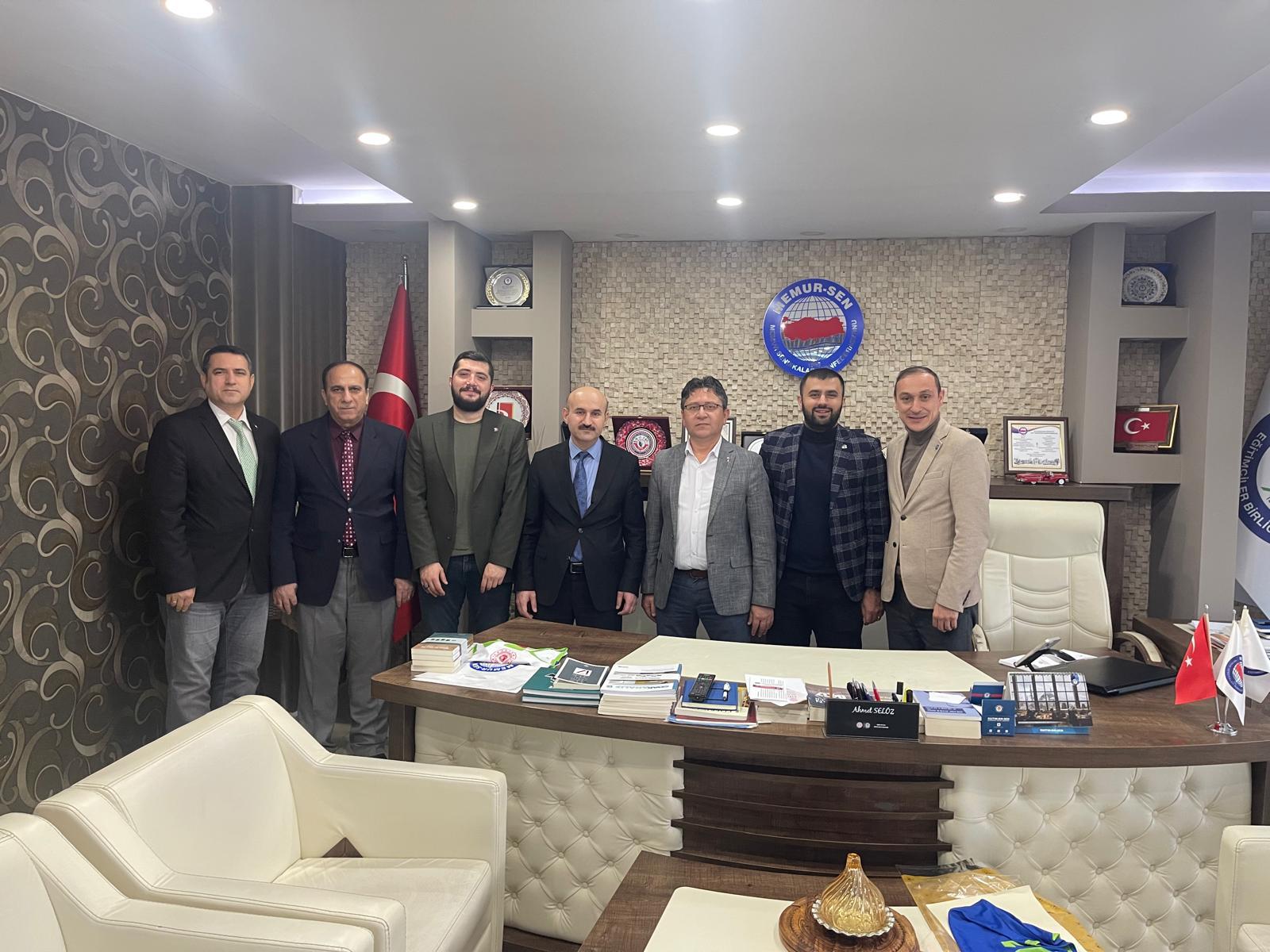 İl Müdürümüz Sayın Engin ÖZTÜRK, Memur-Sen Bilecik İl Başkanı Ahmet SELÖZ'e iadeiziyarette bulunmuştur.