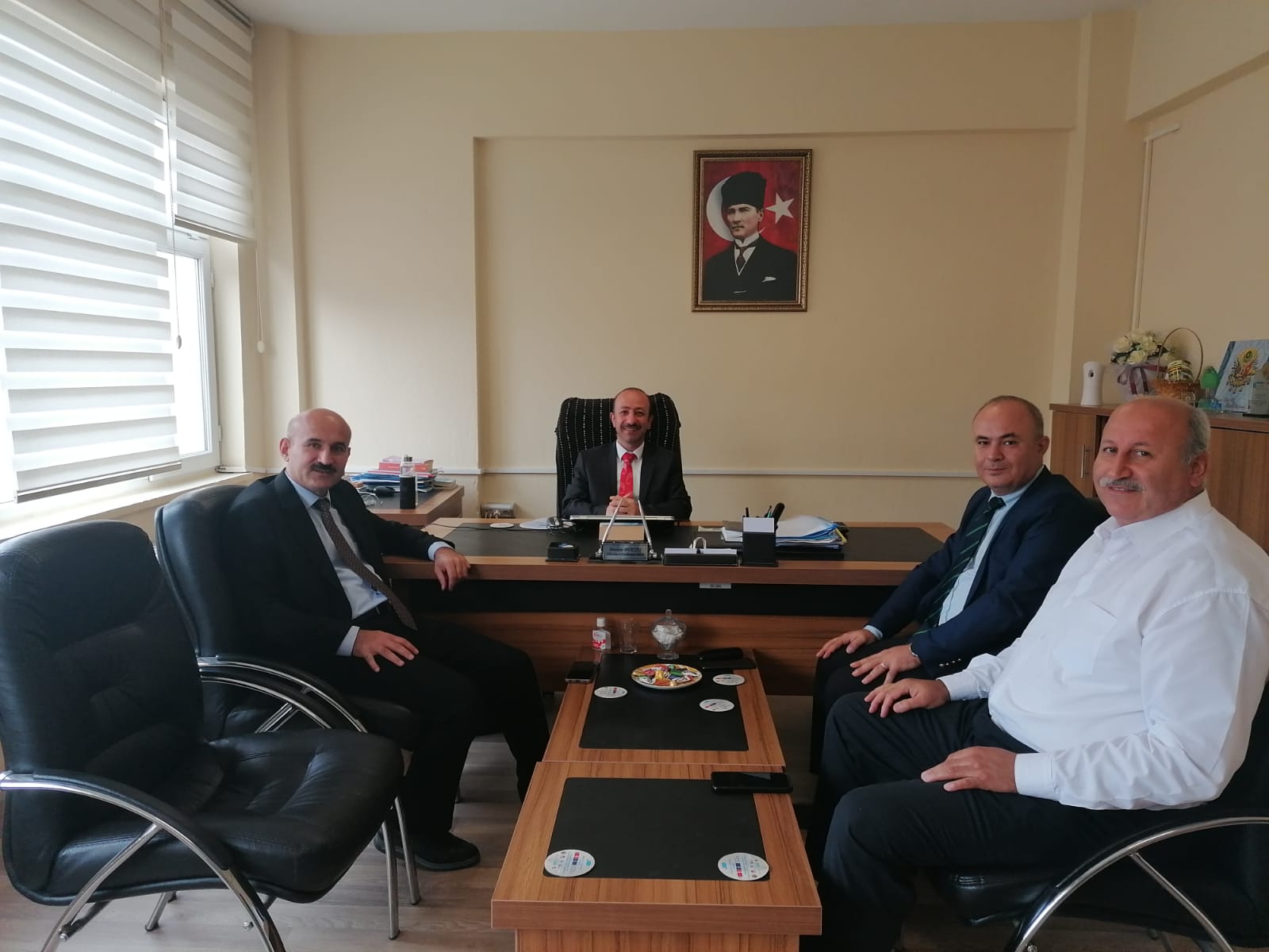 İl Müdürümüz Sayın Engin ÖZTÜRK, İl Planlama ve Koordinasyon Müdürü Sayın İbrahim BEKTAŞ'ı ziyaret etti.