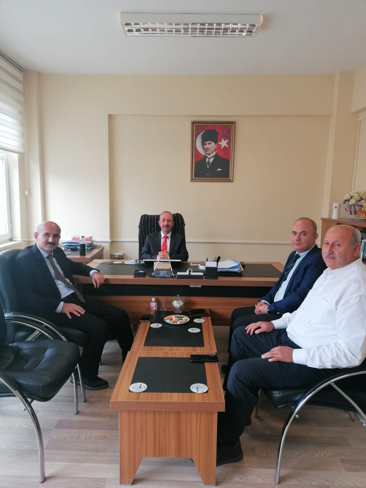 İl Müdürümüz Sayın Engin ÖZTÜRK, İl Planlama ve Koordinasyon Müdürü Sayın İbrahim BEKTAŞ'ı ziyaret etti.