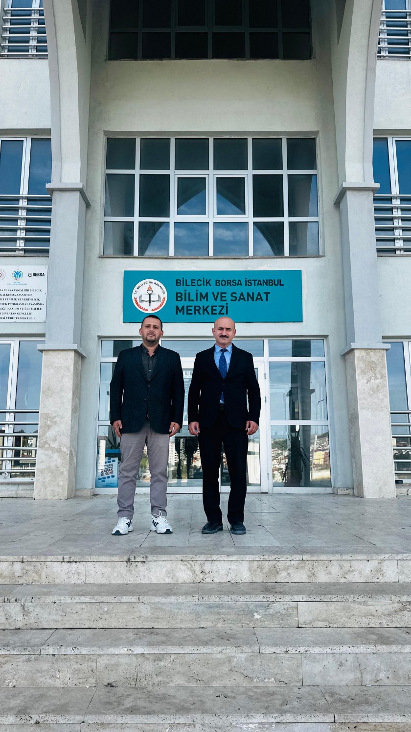 İl Müdürümüz Sayın Engin ÖZTÜRK, BİLSEM Müdürü Sayın Emrah URHAN'a ziyarette bulundu.