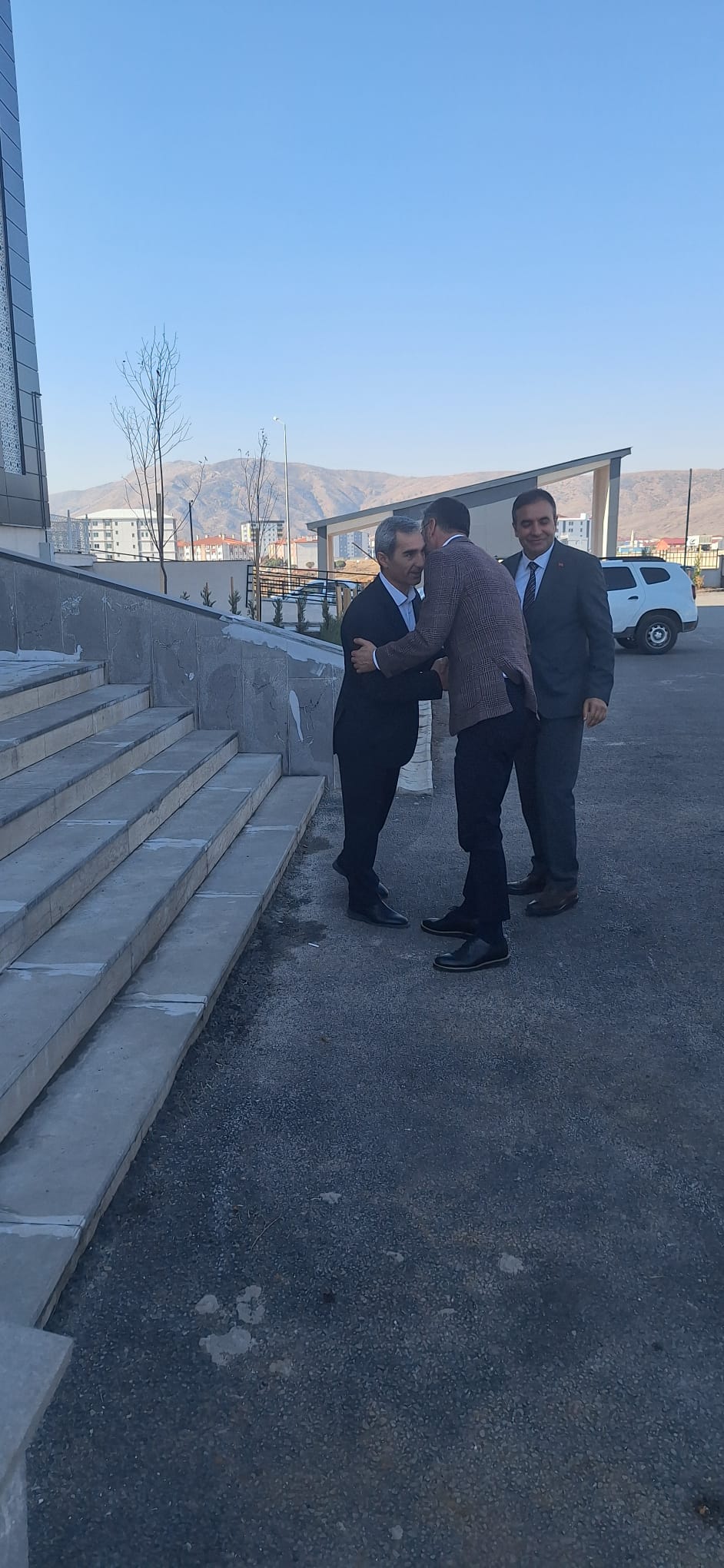 Bitlis Belediye Başkanı Nesrullah TANGLAY İl Müdürümüz Adem EKiNCİ'ye Hayırlı Olsun Ziyaretinde Bulundu