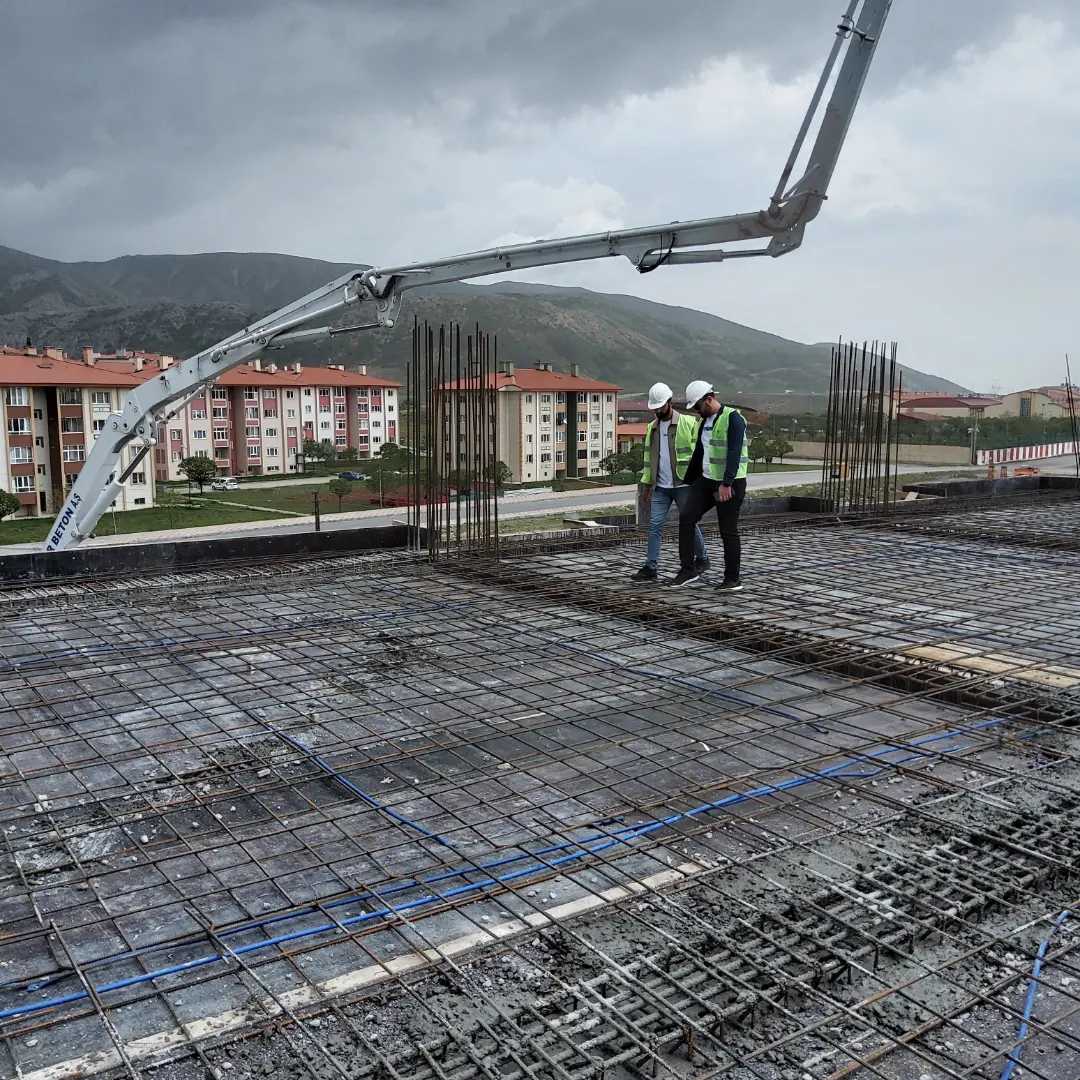 Bitlis Çevre Şehircilik ve İklim Değişikliği İl Müdürlüğü Yeni Hizmet Binası Yapımı ve Çevre Düzenlemesi Çalışmaları hızla devam etmekte.