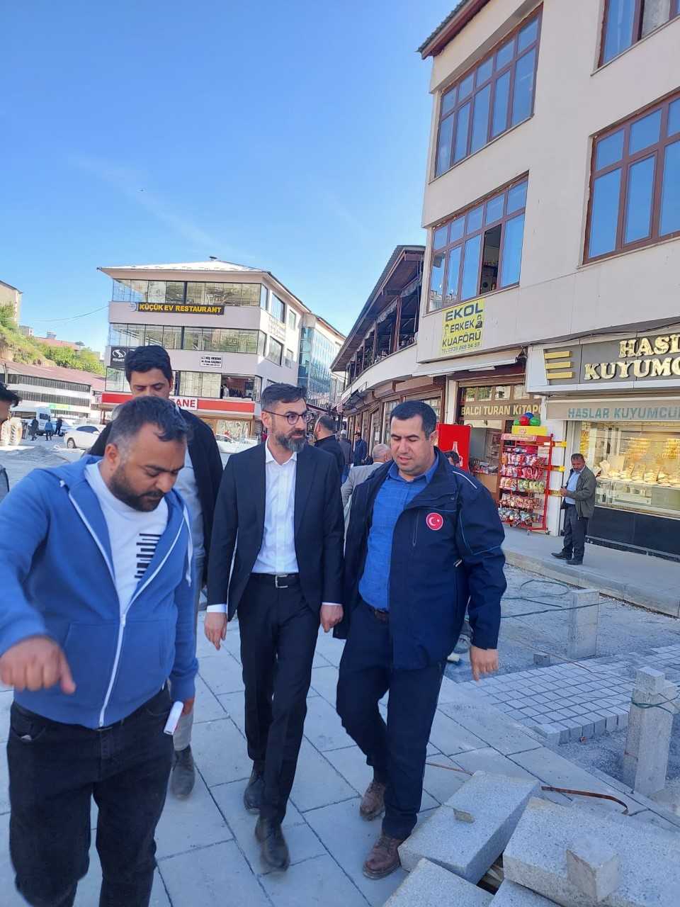 Bitlis Merkez Dereüstü Kentsel Dönüşüm Projesinde Kış Sezonun Bitmesi ile Çalışmalar Kaldığı Yerden Devam Ediyor.