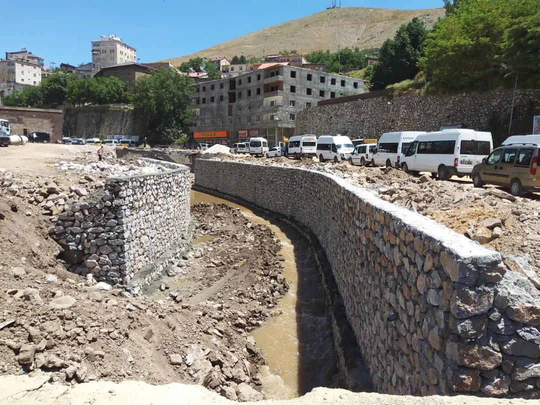 Dereüstü Kentsel Dönüşüm Projesi hız kazanarak ilerlemeye devam ediyor