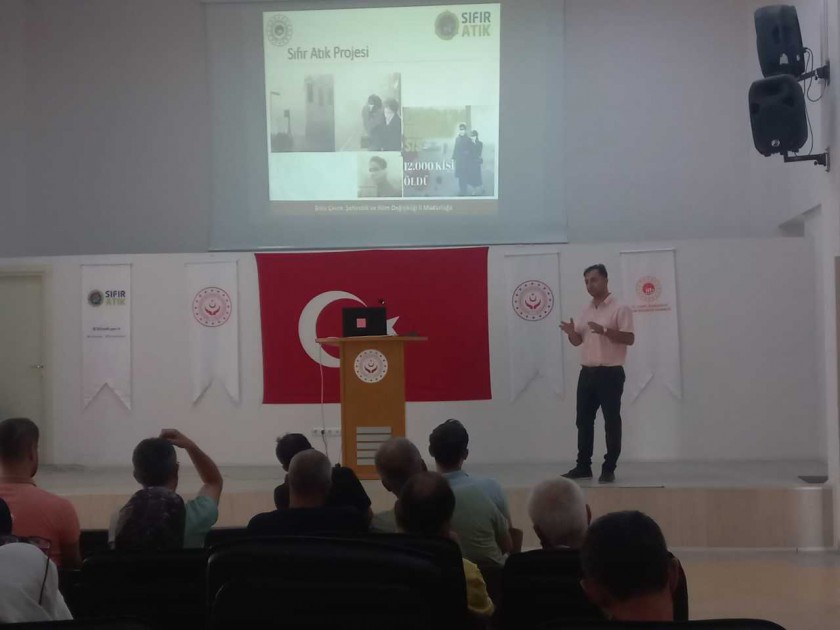 İL MÜDÜRLÜĞÜMÜZCE KURUMLARDA SIFIR ATIK BİLGİLERDİRME EĞİTİMİ VERİLDİ.