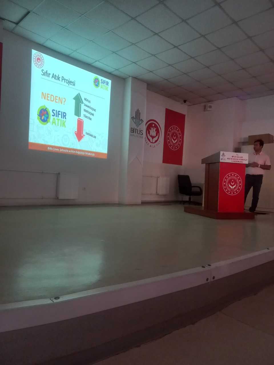 İL MÜDÜRLÜĞÜMÜZCE KURUMLARDA SIFIR ATIK BİLGİLERDİRME EĞİTİMİ VERİLDİ.