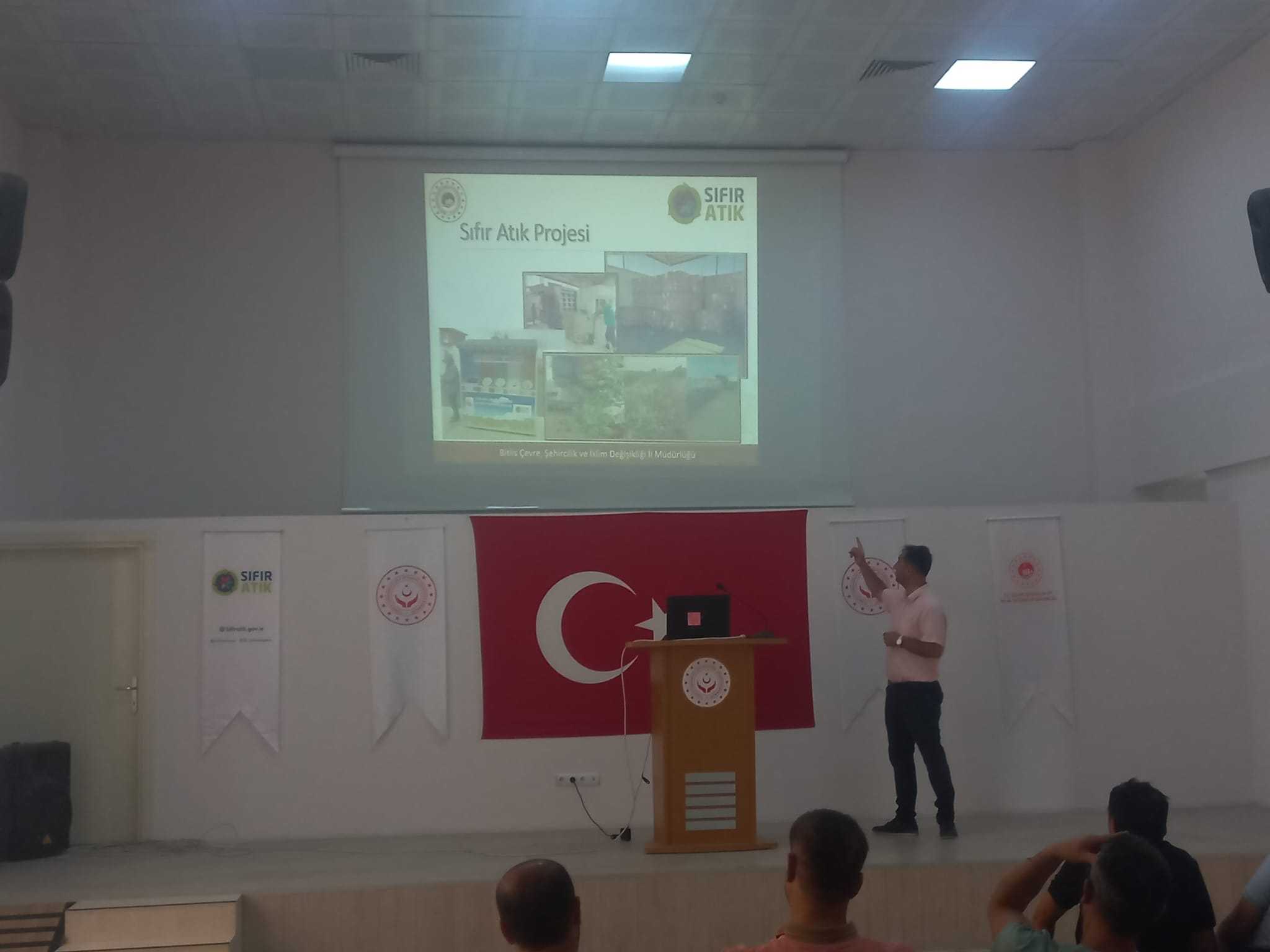 İL MÜDÜRLÜĞÜMÜZCE KURUMLARDA SIFIR ATIK BİLGİLERDİRME EĞİTİMİ VERİLDİ.
