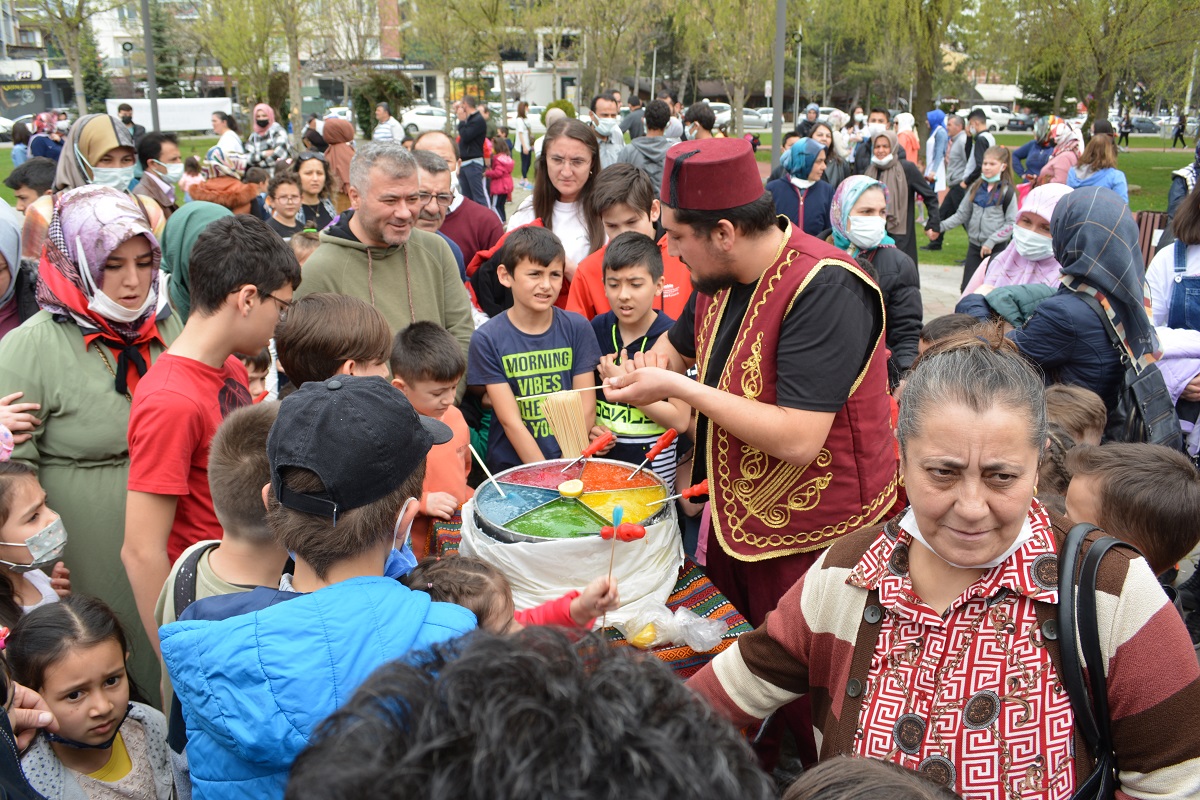 23 NİSAN ULUSAL EGEMENLİK VE ÇOCUK BAYRAMI ÇEVRE VE ÇOCUK ŞENLİĞİ YOĞUN BİR KATILIMLA GERÇEKLEŞTİRİLDİ