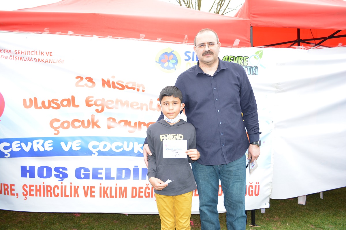 23 NİSAN ULUSAL EGEMENLİK VE ÇOCUK BAYRAMI ÇEVRE VE ÇOCUK ŞENLİĞİ YOĞUN BİR KATILIMLA GERÇEKLEŞTİRİLDİ